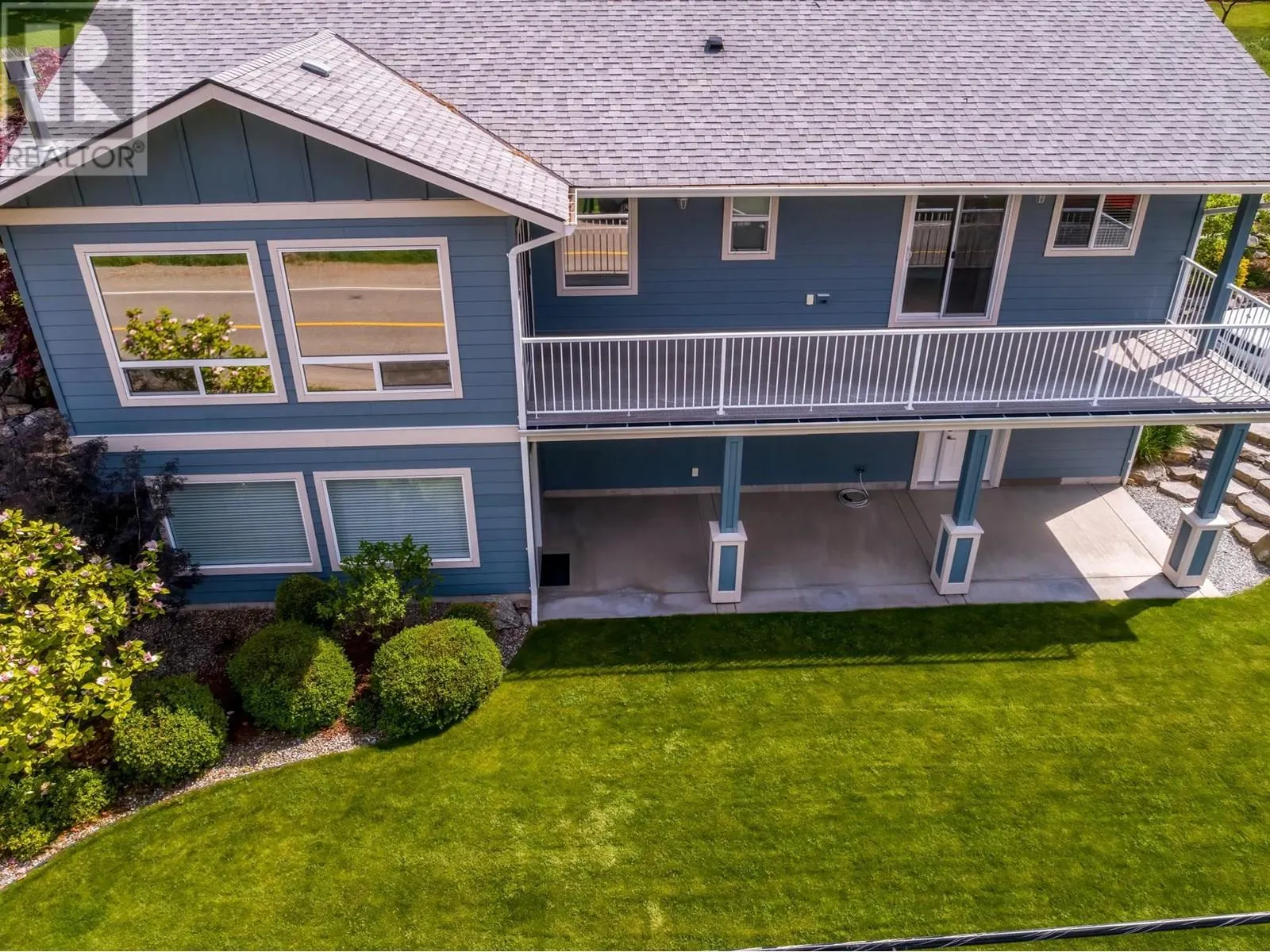 11041 Okanagan Centre Road W