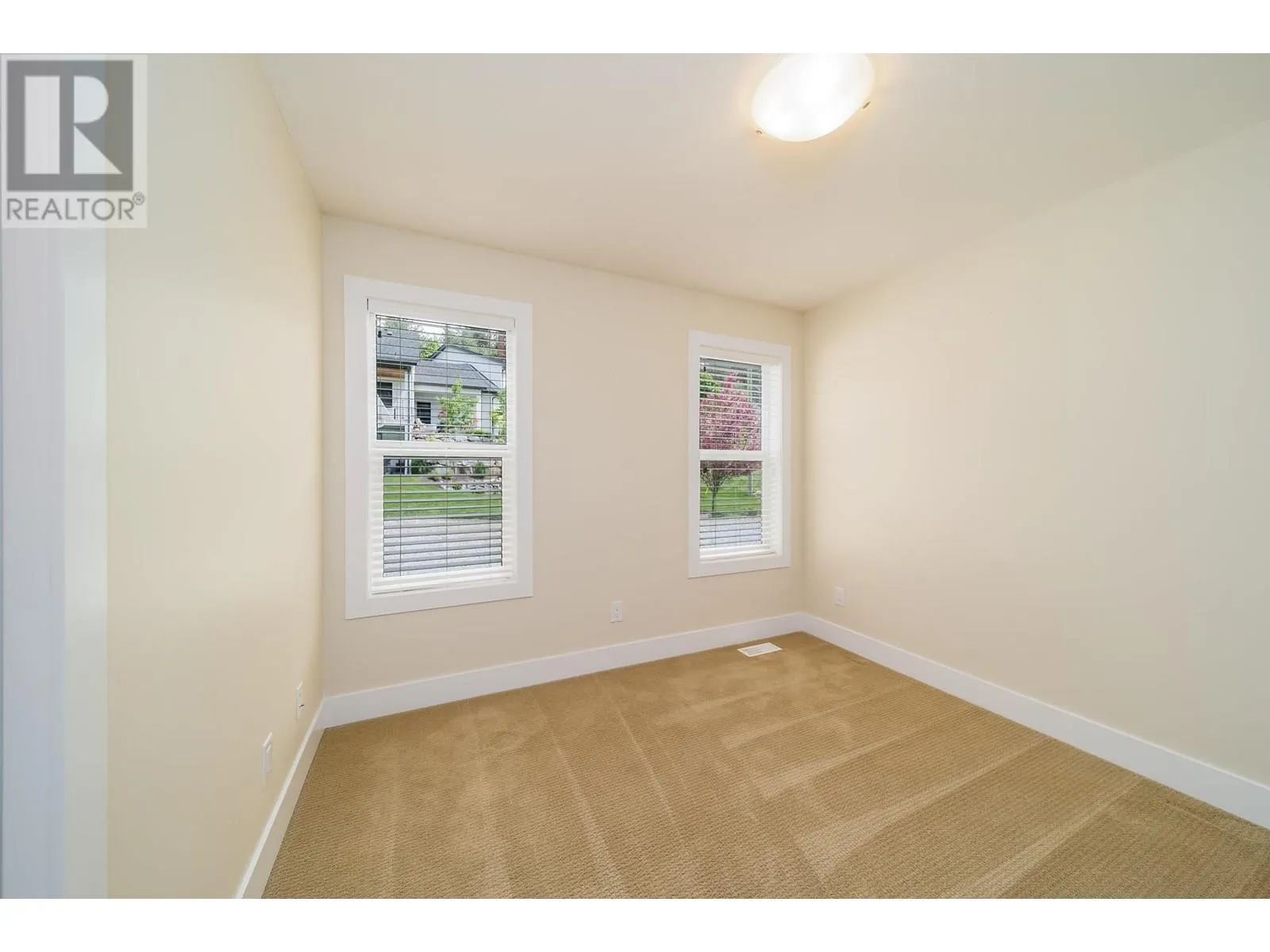 11041 Okanagan Centre Road W