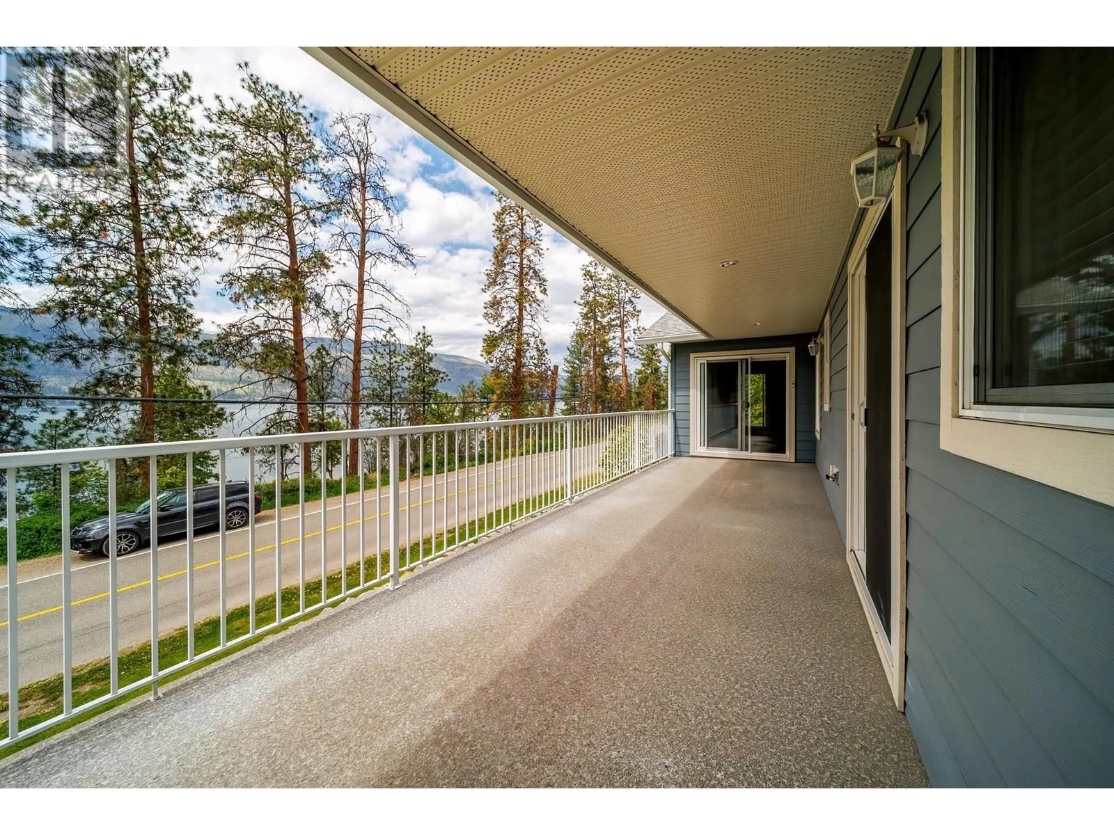 11041 Okanagan Centre Road W