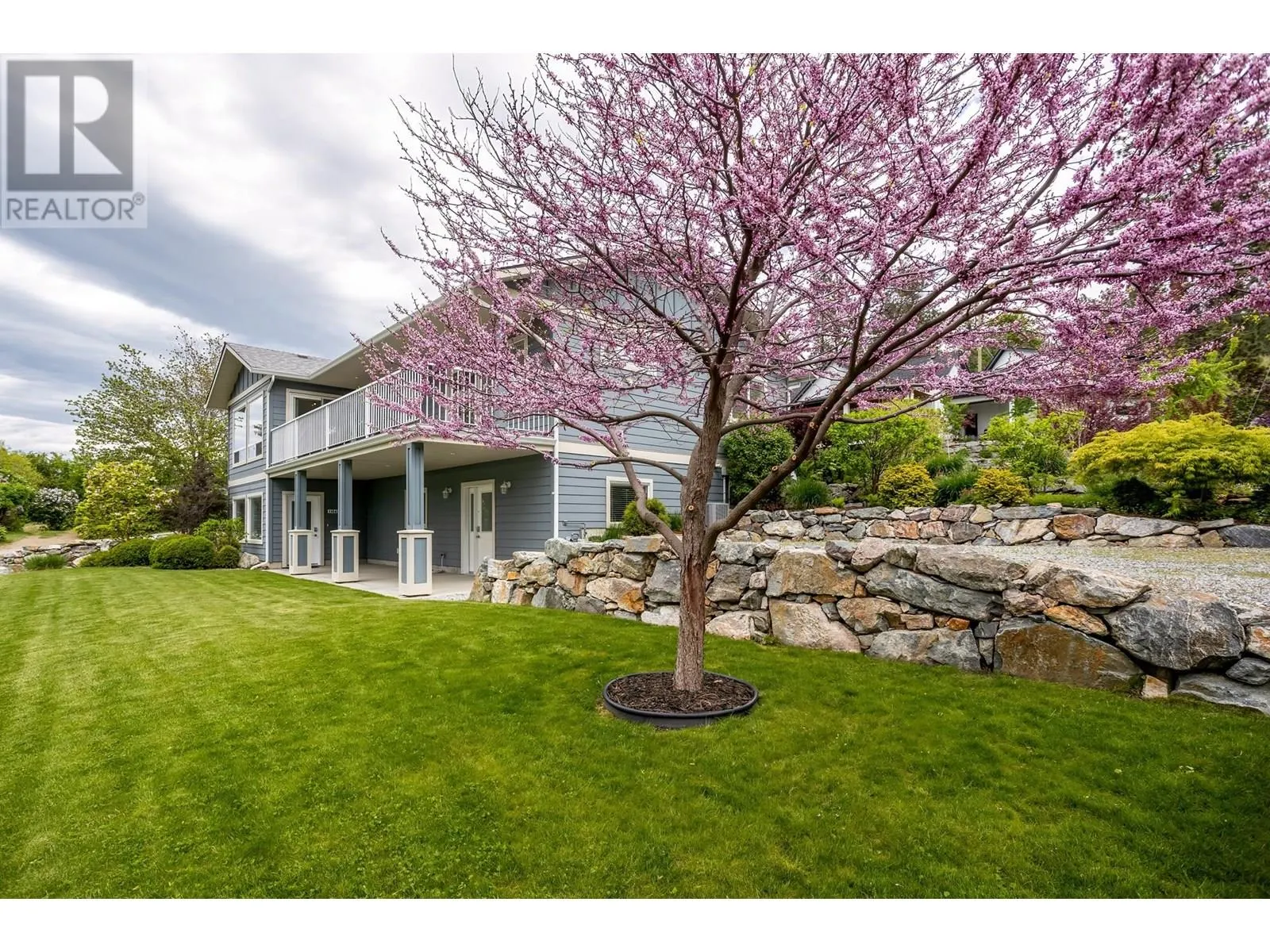 11041 Okanagan Centre Road W