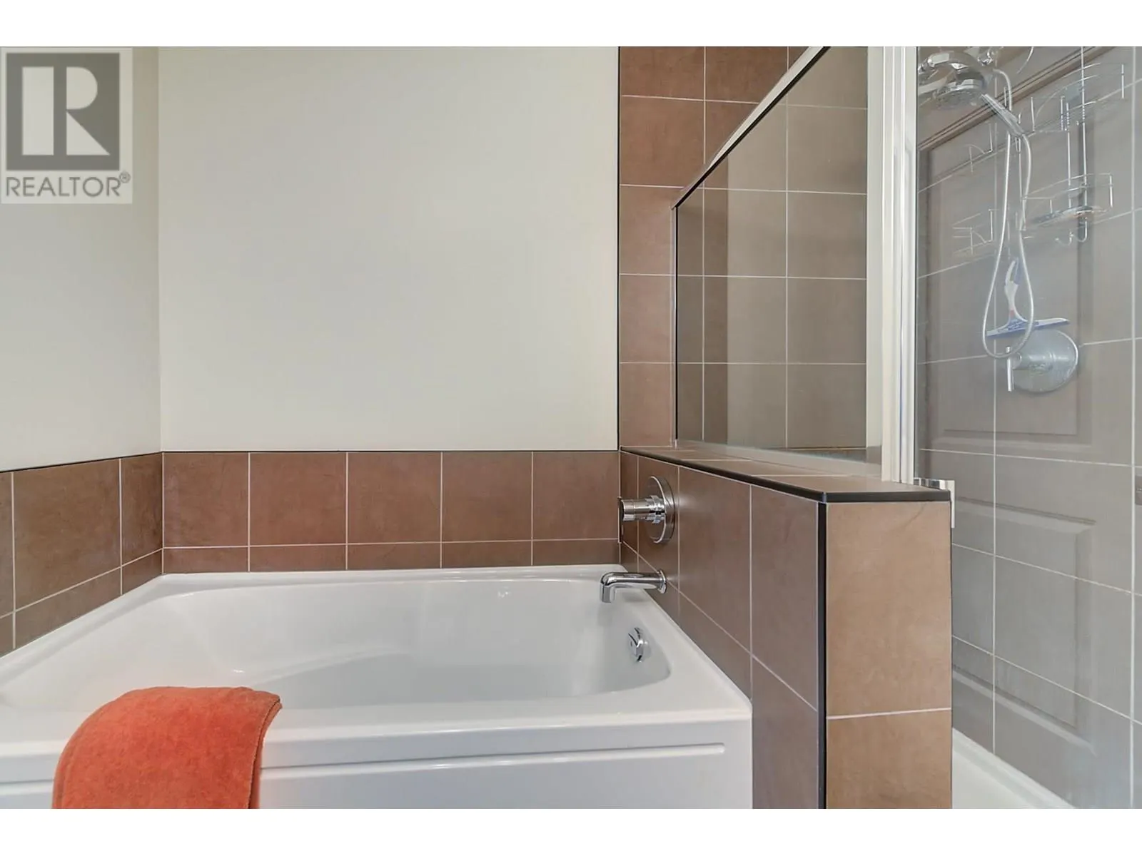 3229 Skyview Lane Unit# 206