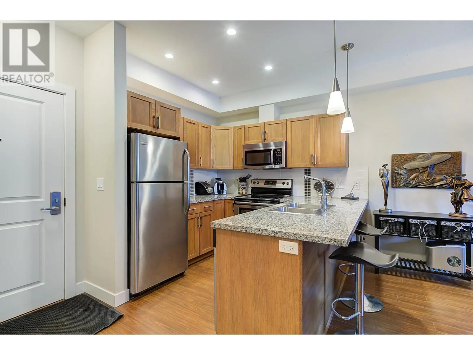 3229 Skyview Lane Unit# 206