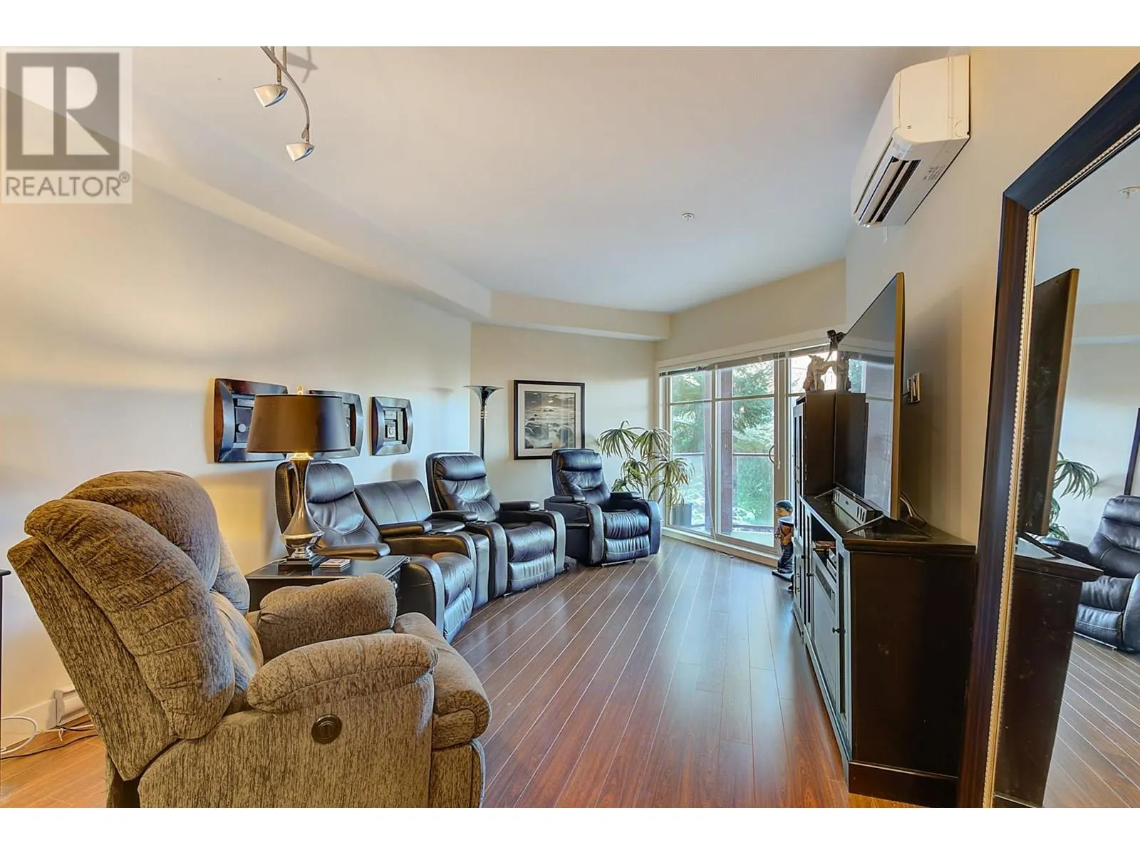 3229 Skyview Lane Unit# 206