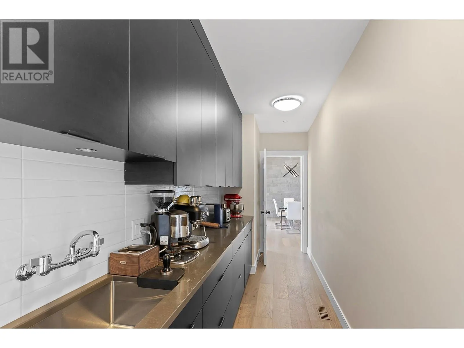 175 Predator Ridge Drive Unit# 3
