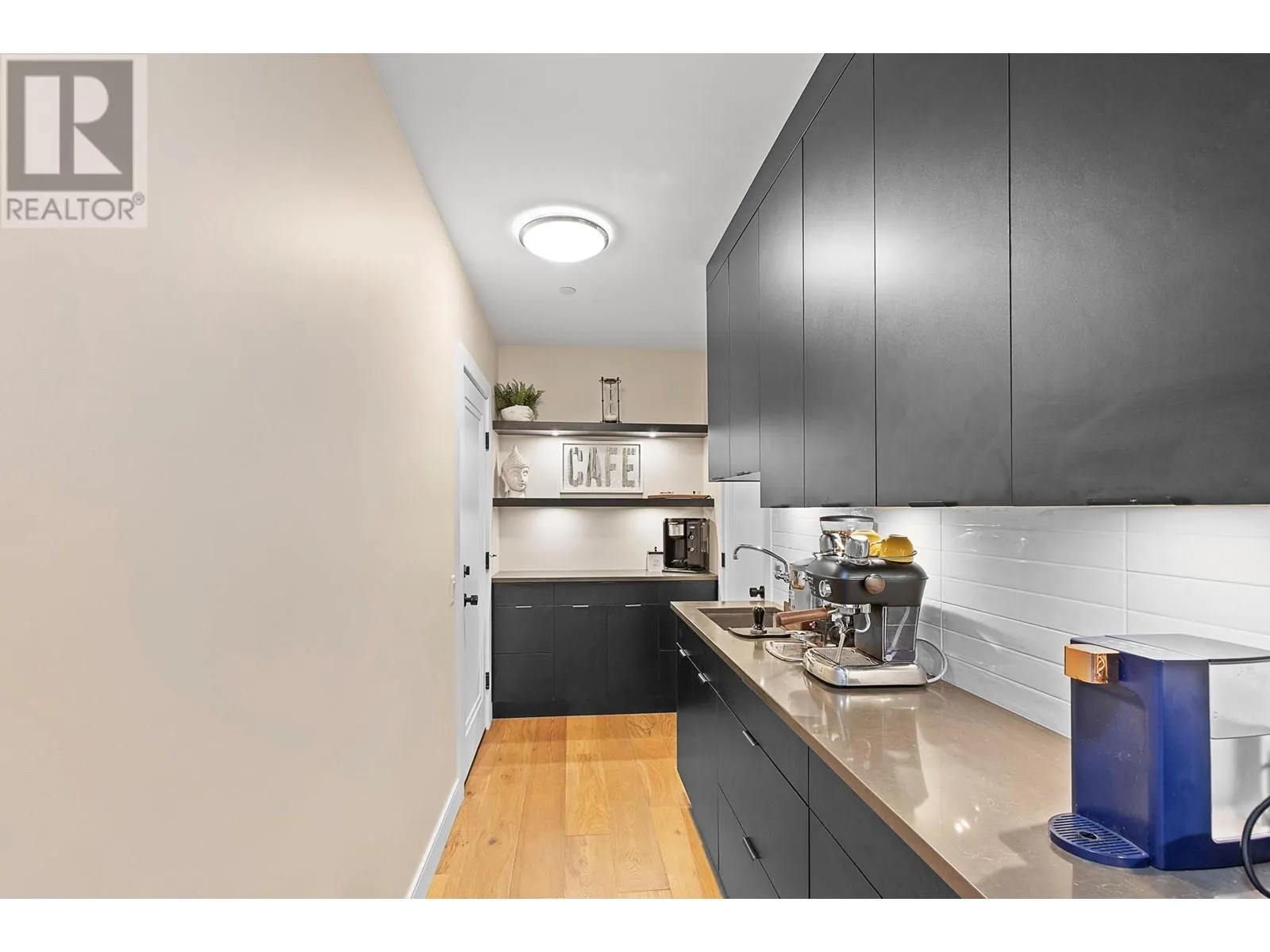 175 Predator Ridge Drive Unit# 3