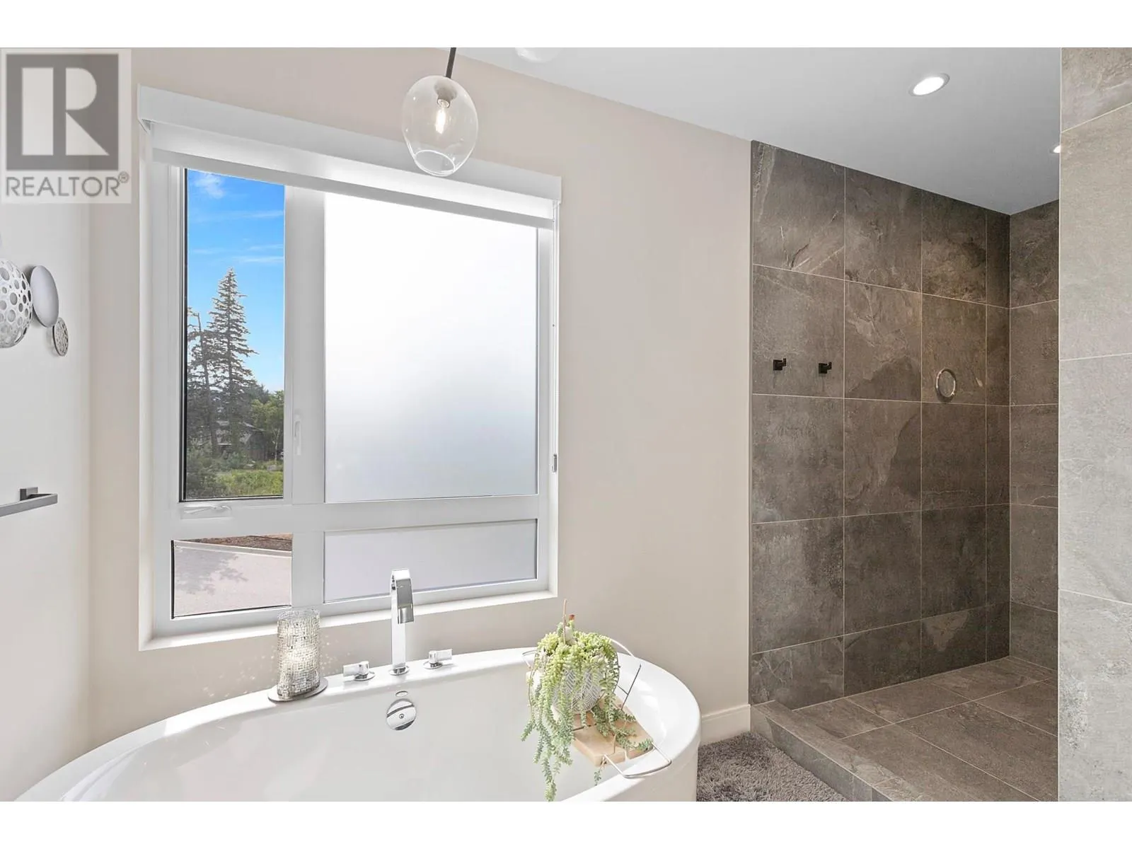 175 Predator Ridge Drive Unit# 3