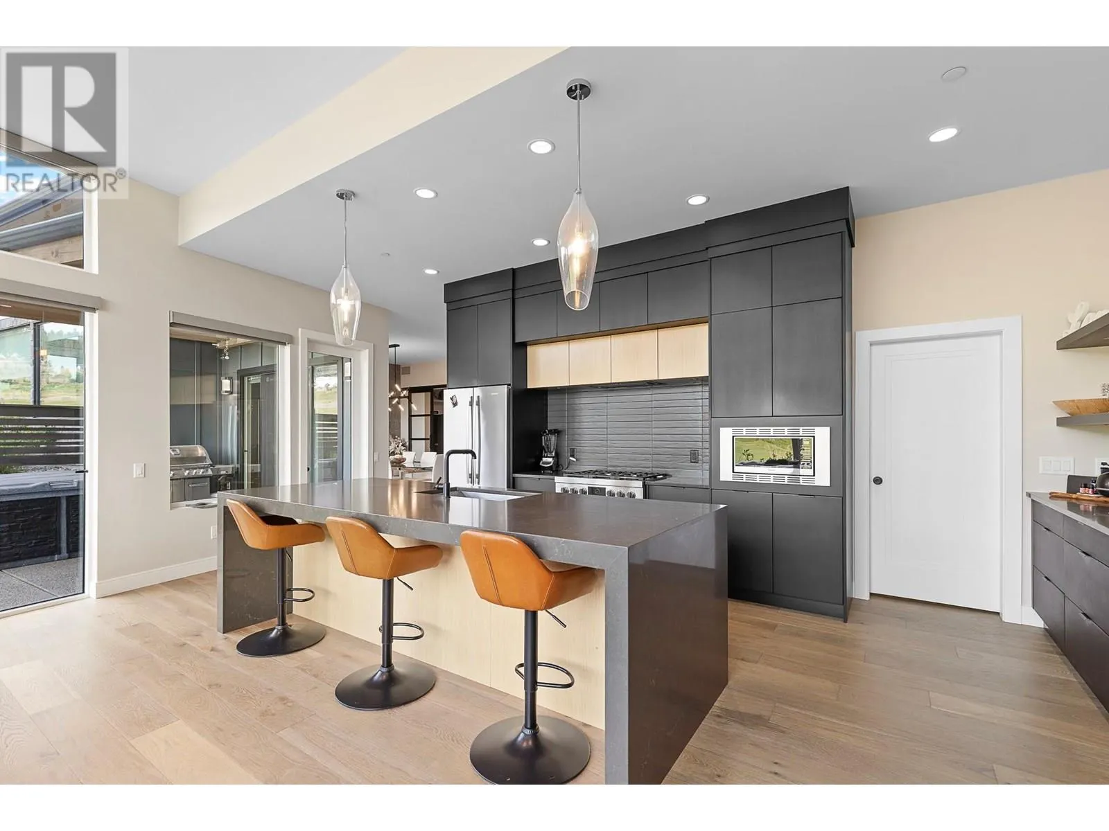 175 Predator Ridge Drive Unit# 3