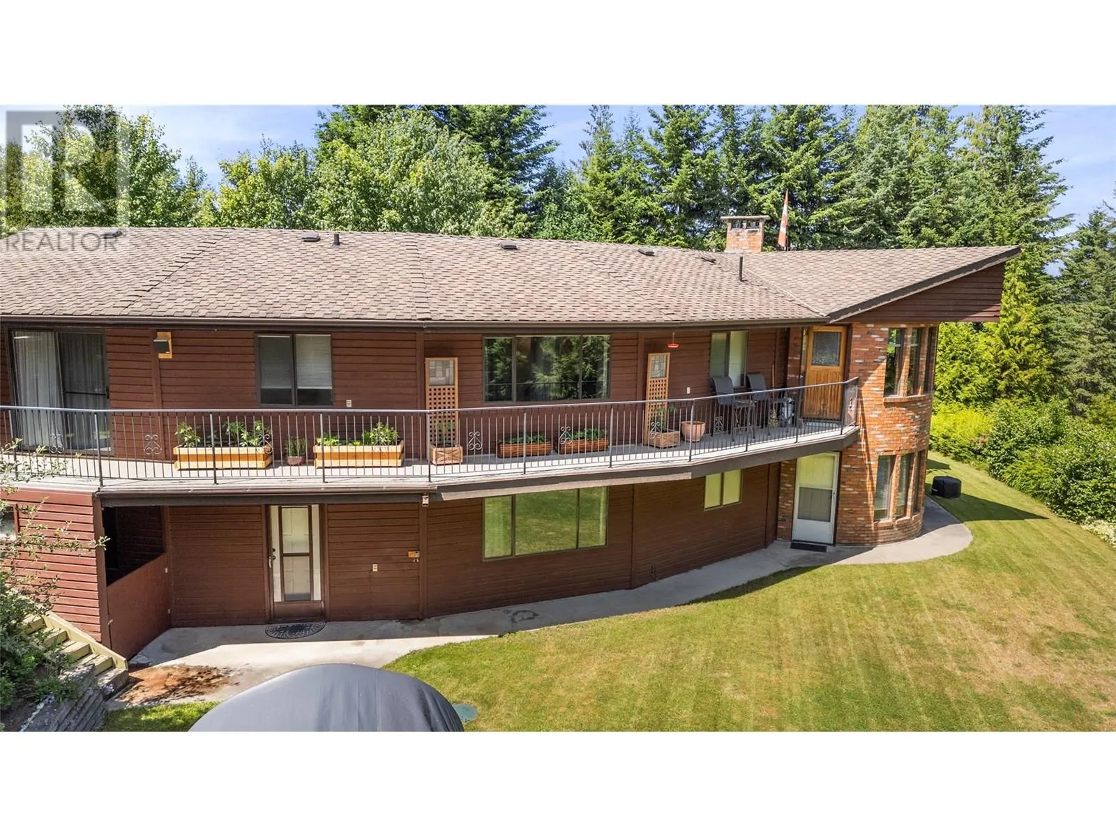 2631 Grandview Place