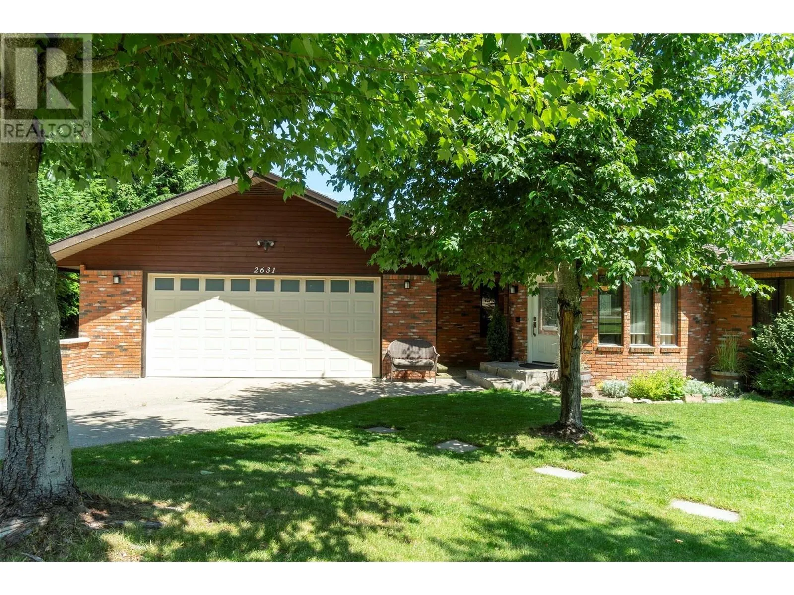 2631 Grandview Place