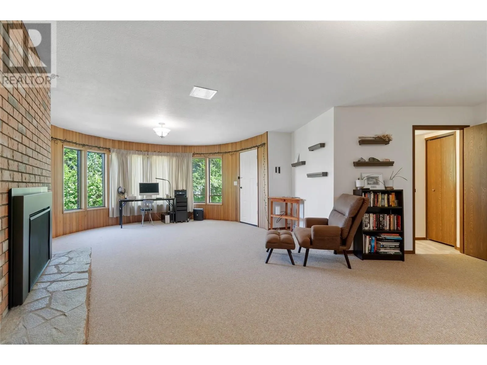 2631 Grandview Place