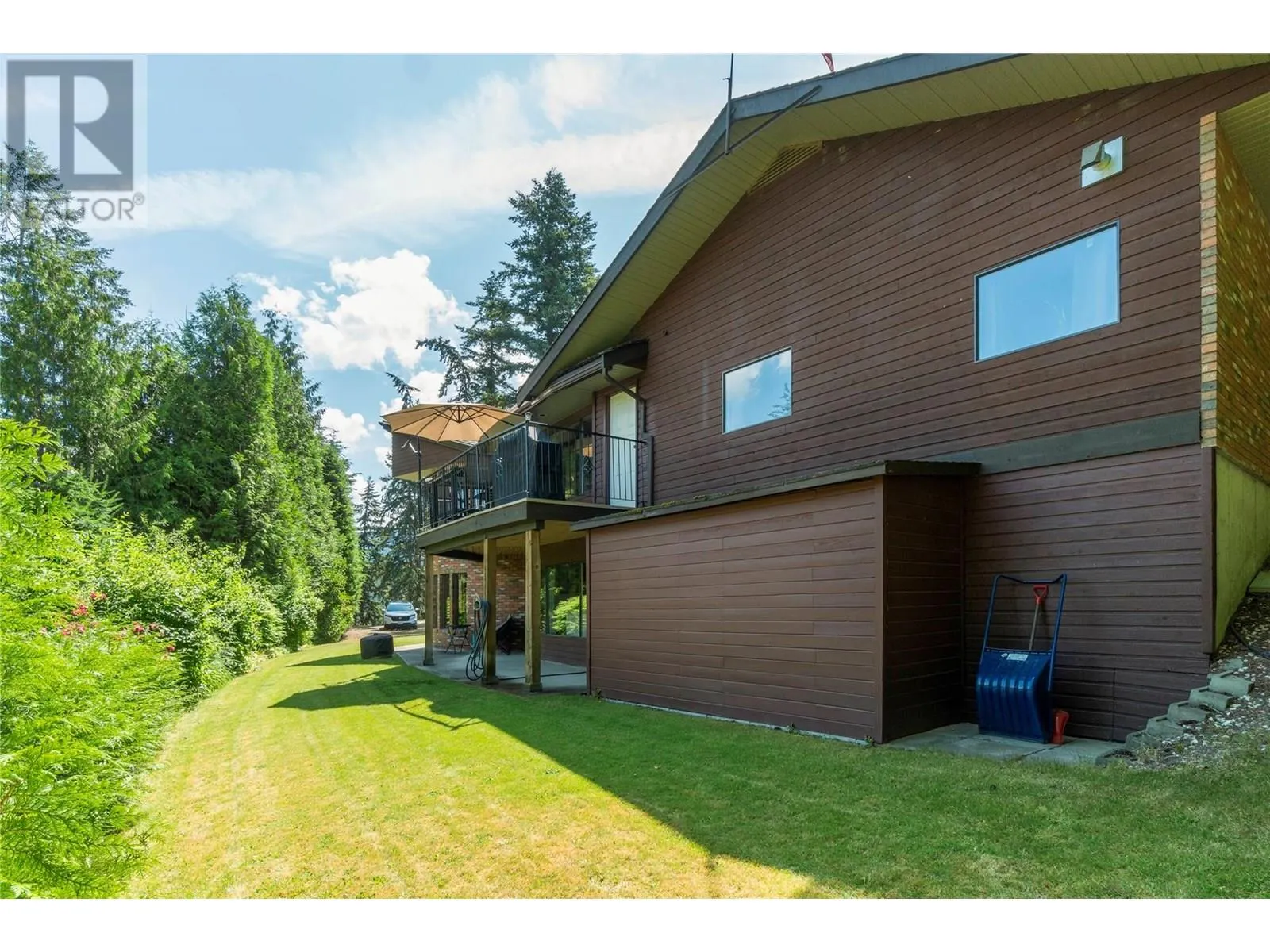 2631 Grandview Place