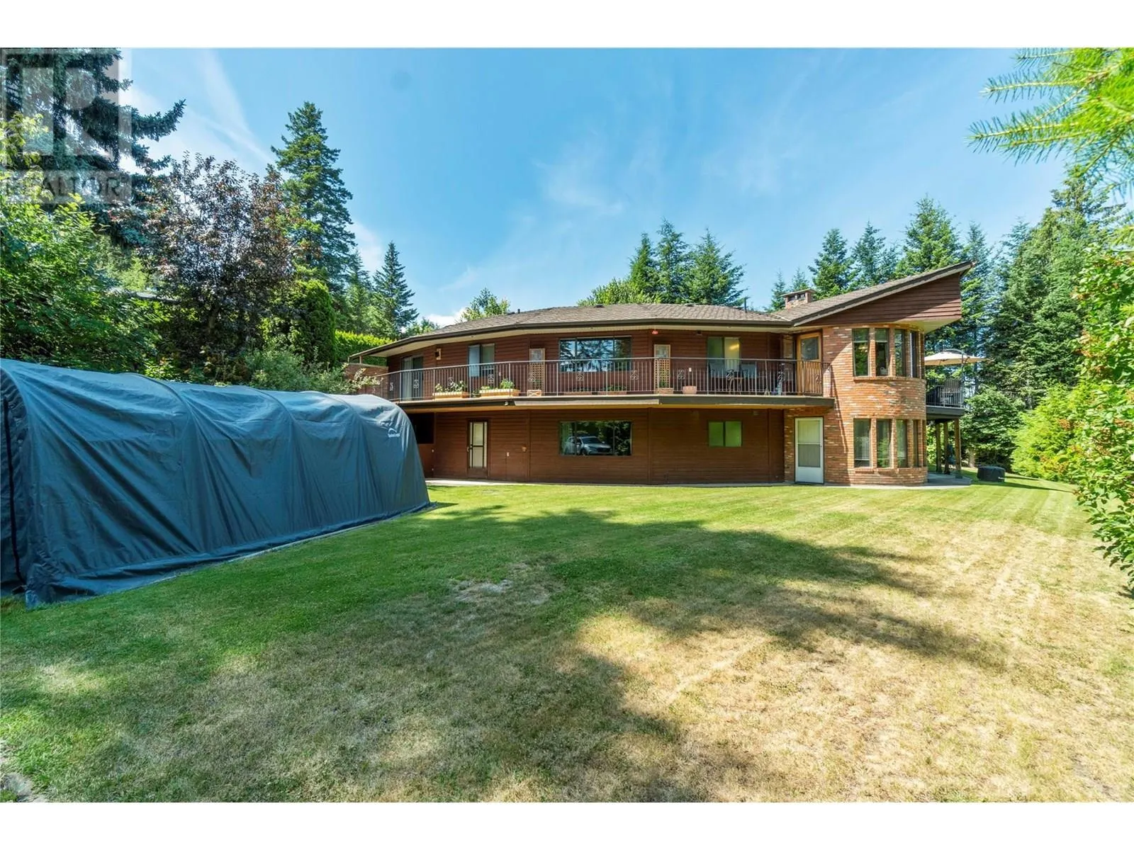 2631 Grandview Place