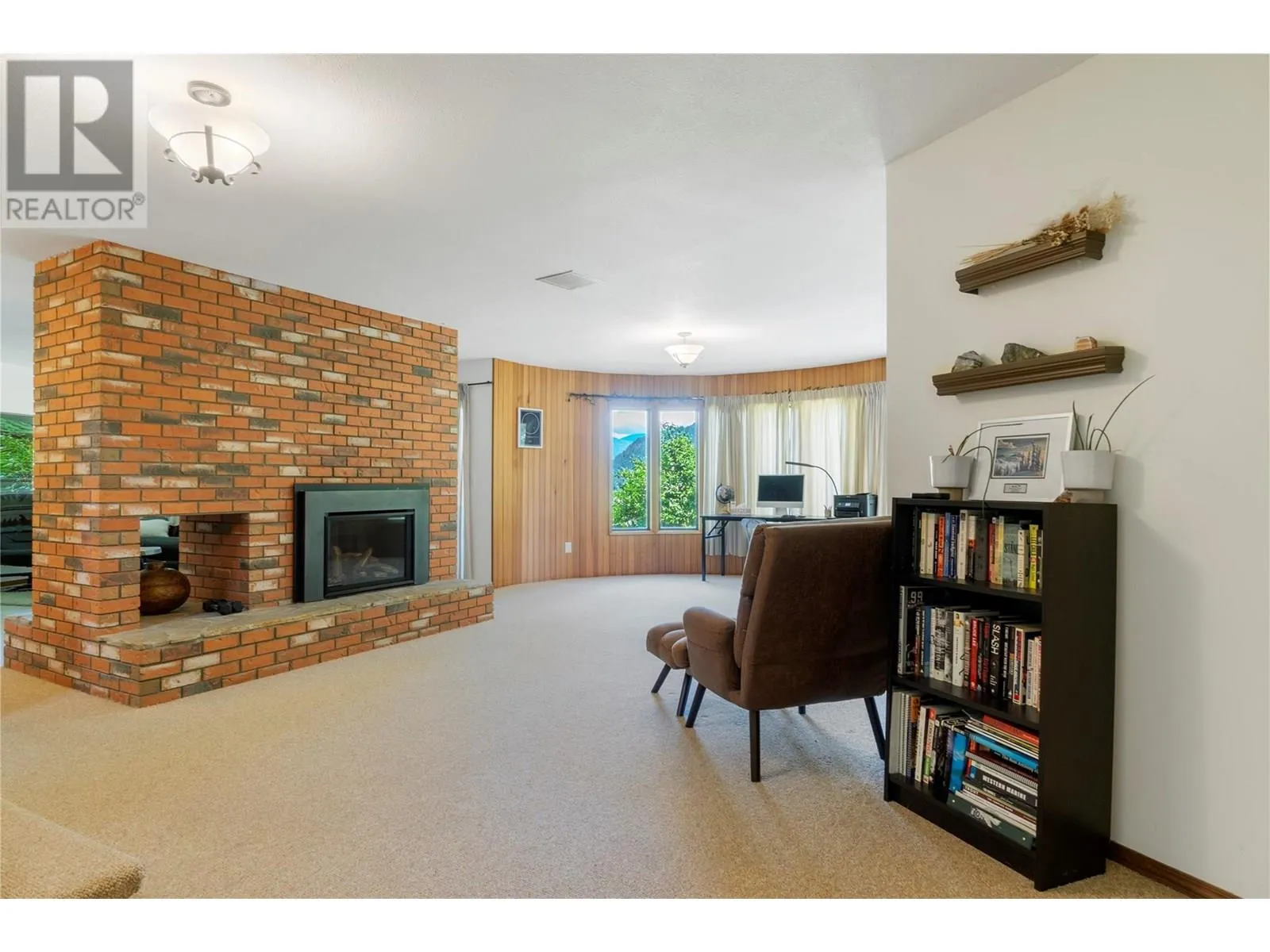 2631 Grandview Place