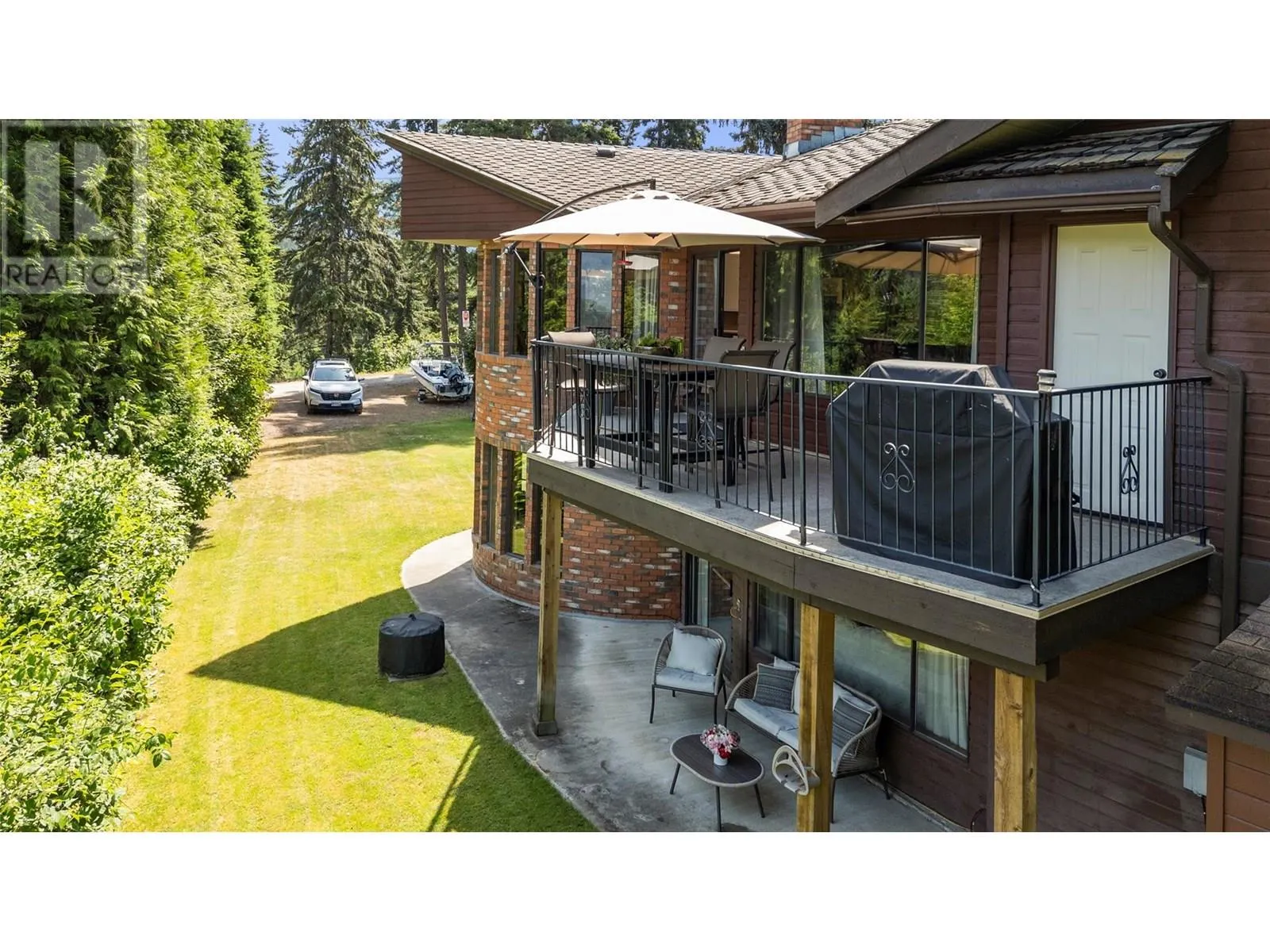 2631 Grandview Place
