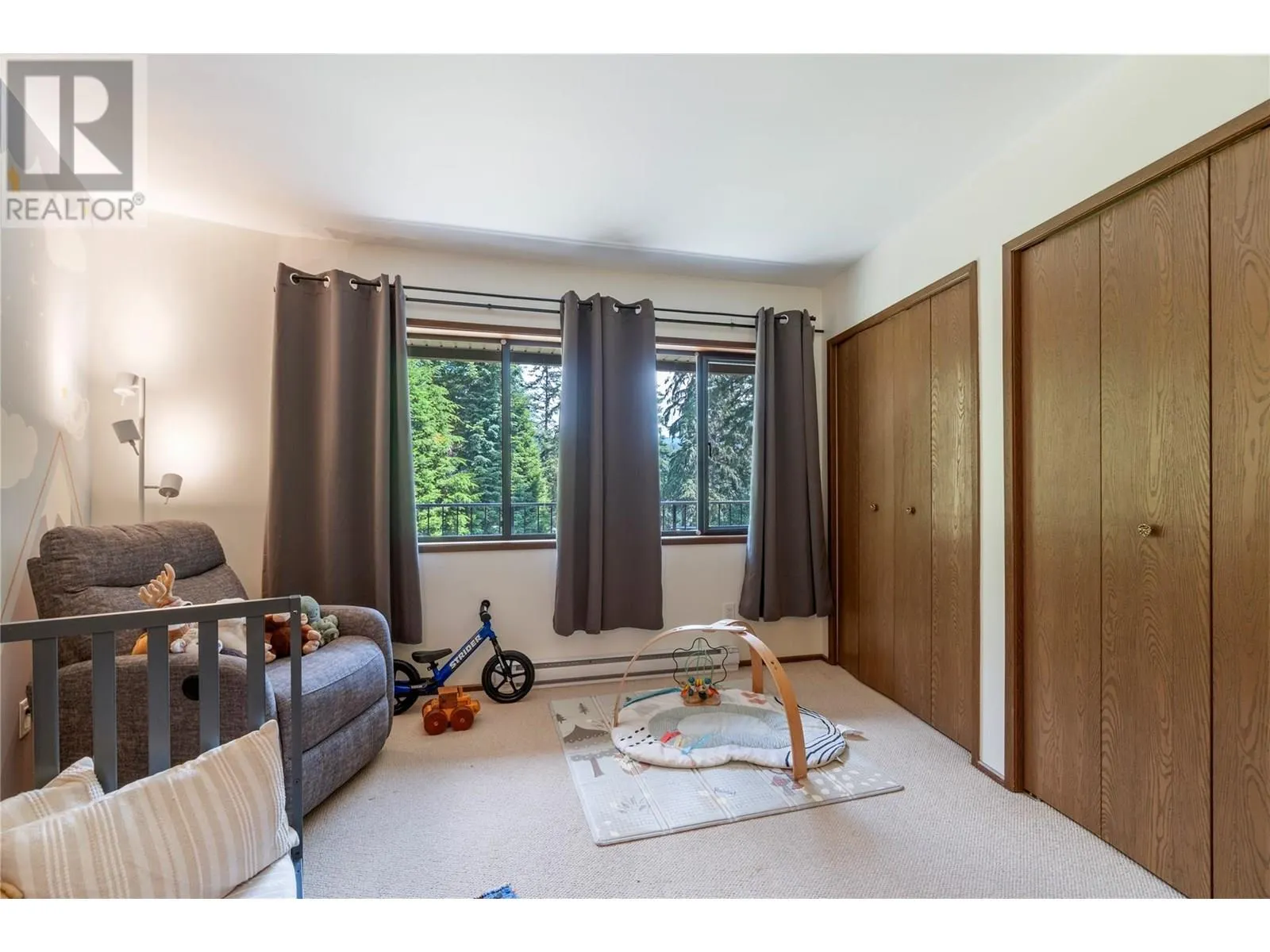 2631 Grandview Place