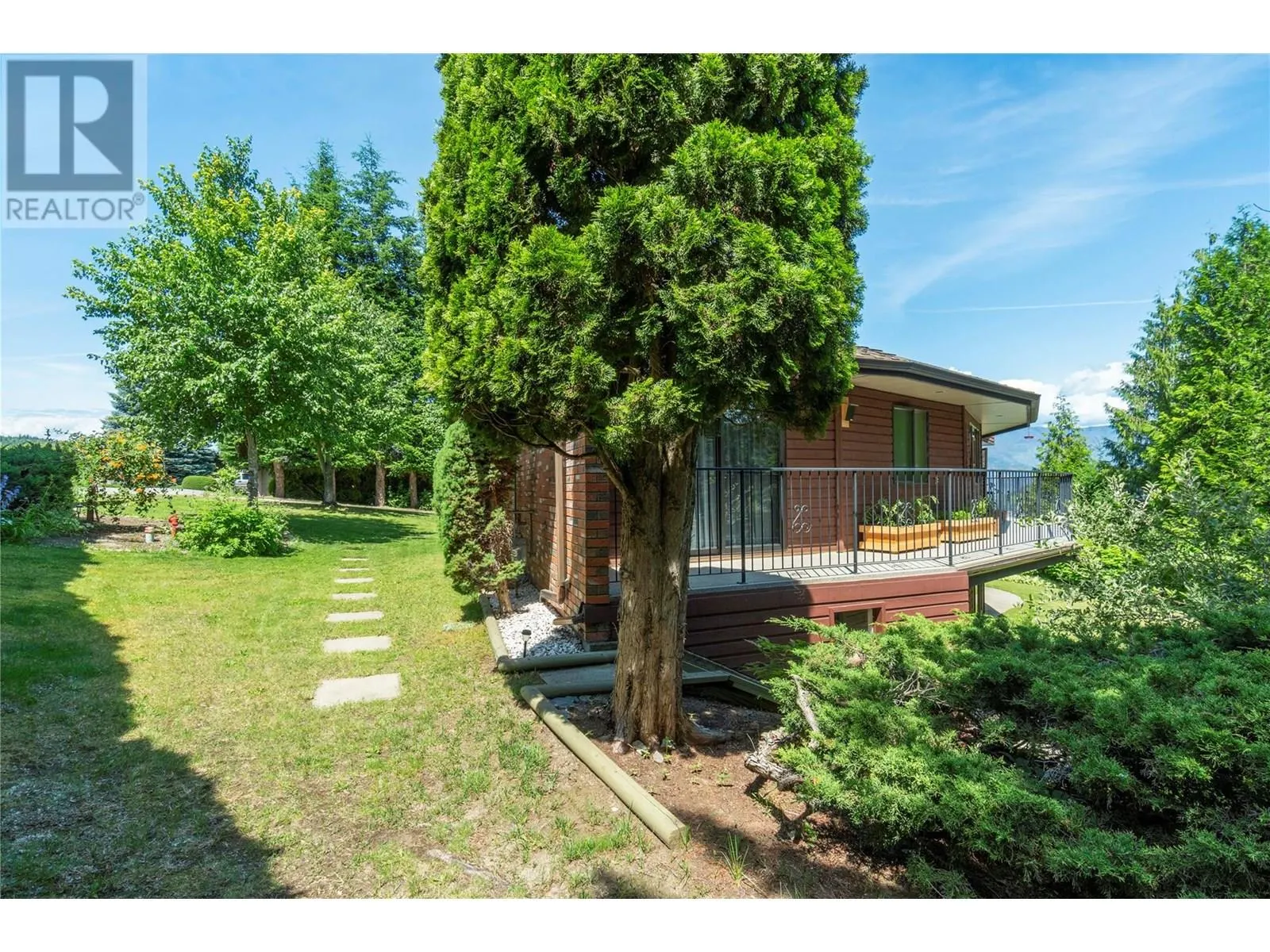 2631 Grandview Place