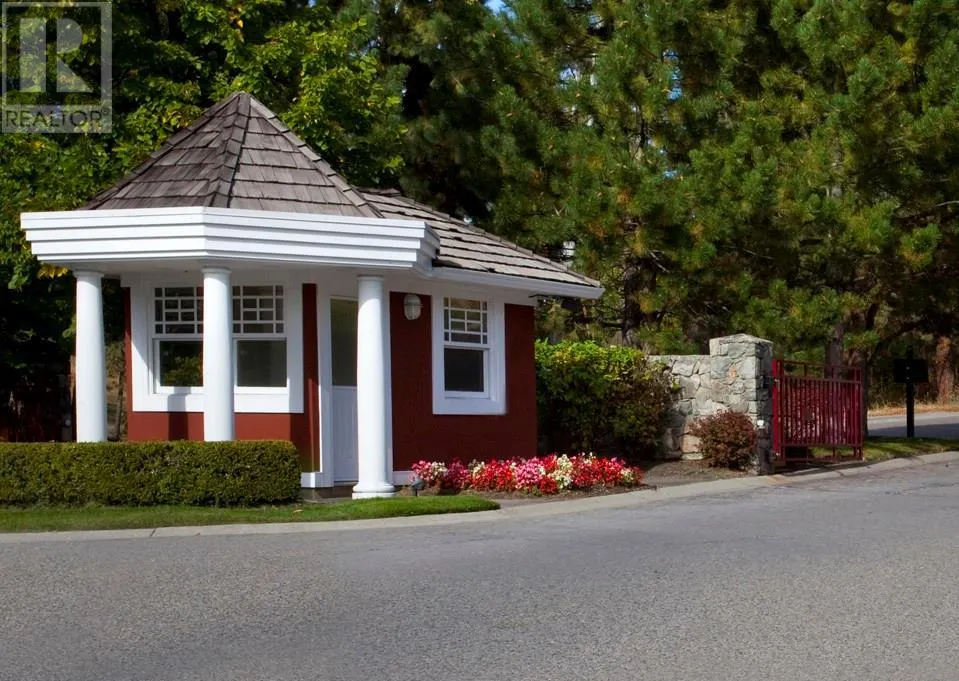 4400 Gallaghers Drive E Unit# 14