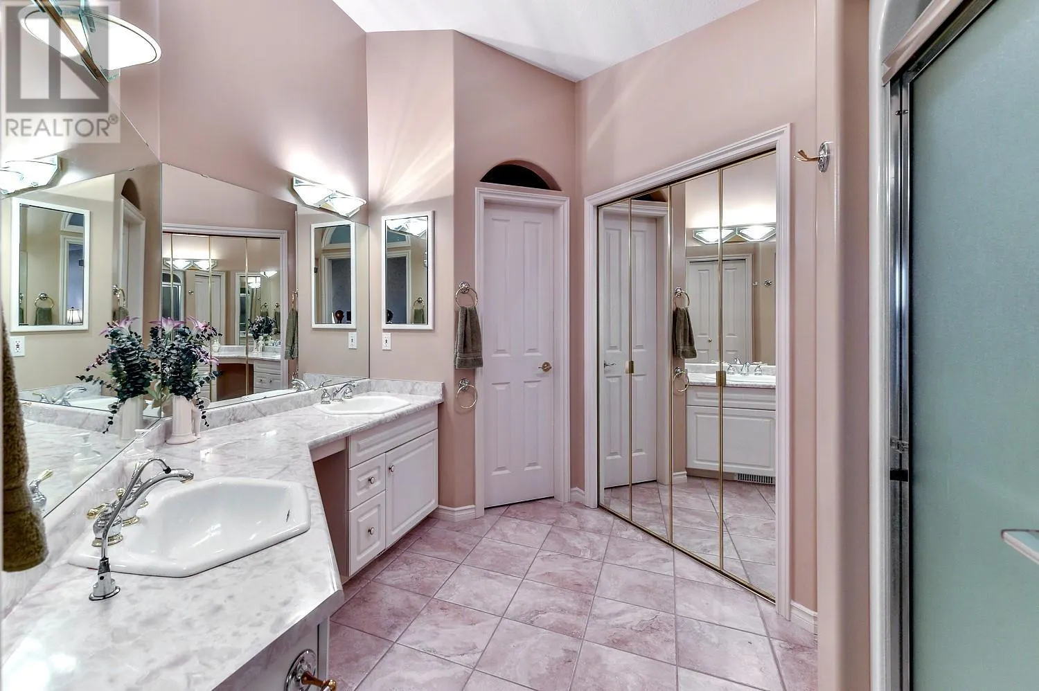 4400 Gallaghers Drive E Unit# 14