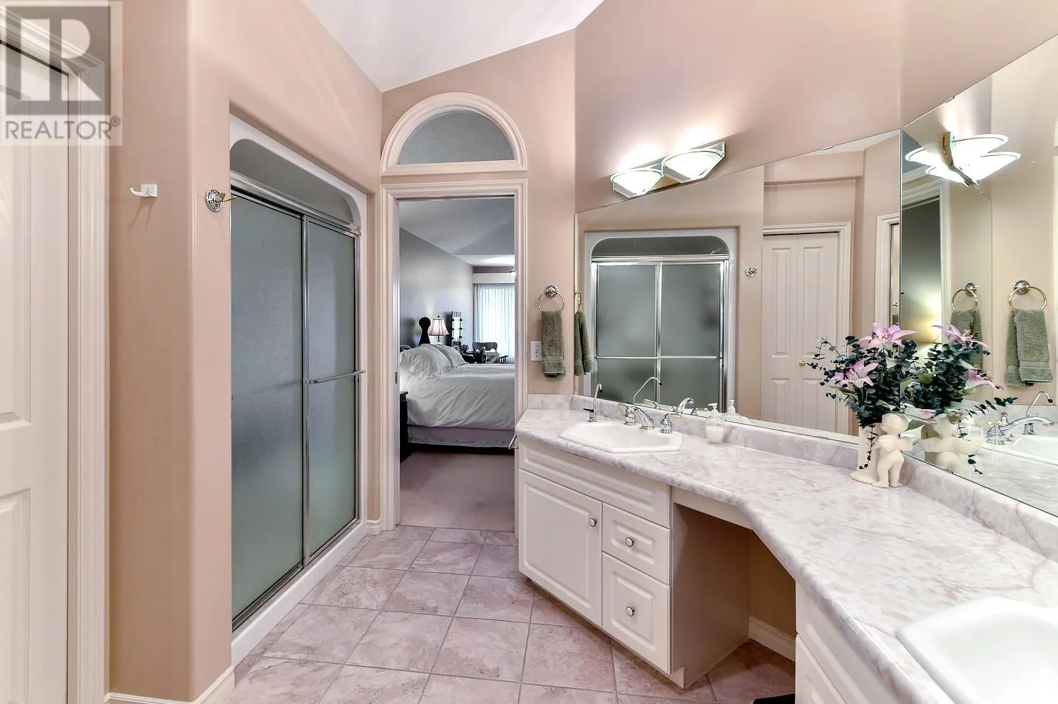 4400 Gallaghers Drive E Unit# 14