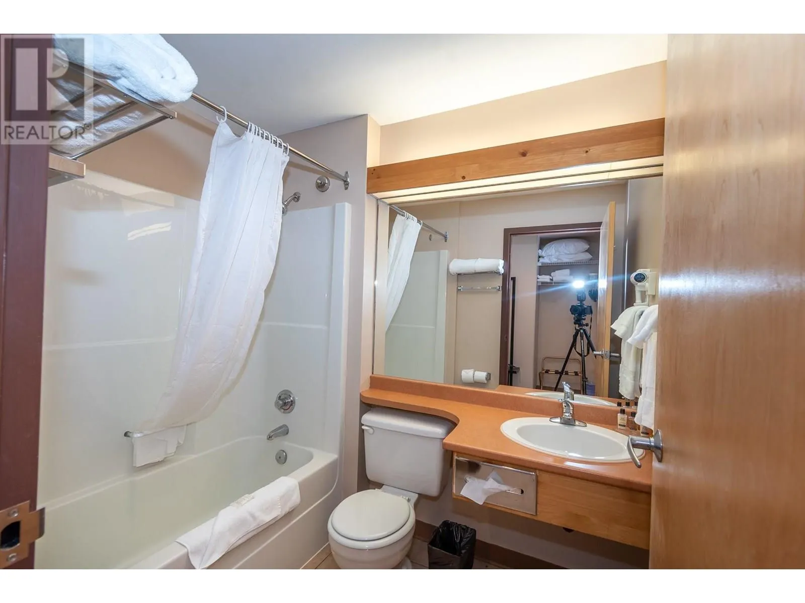 5340 Big White Road Unit# 227