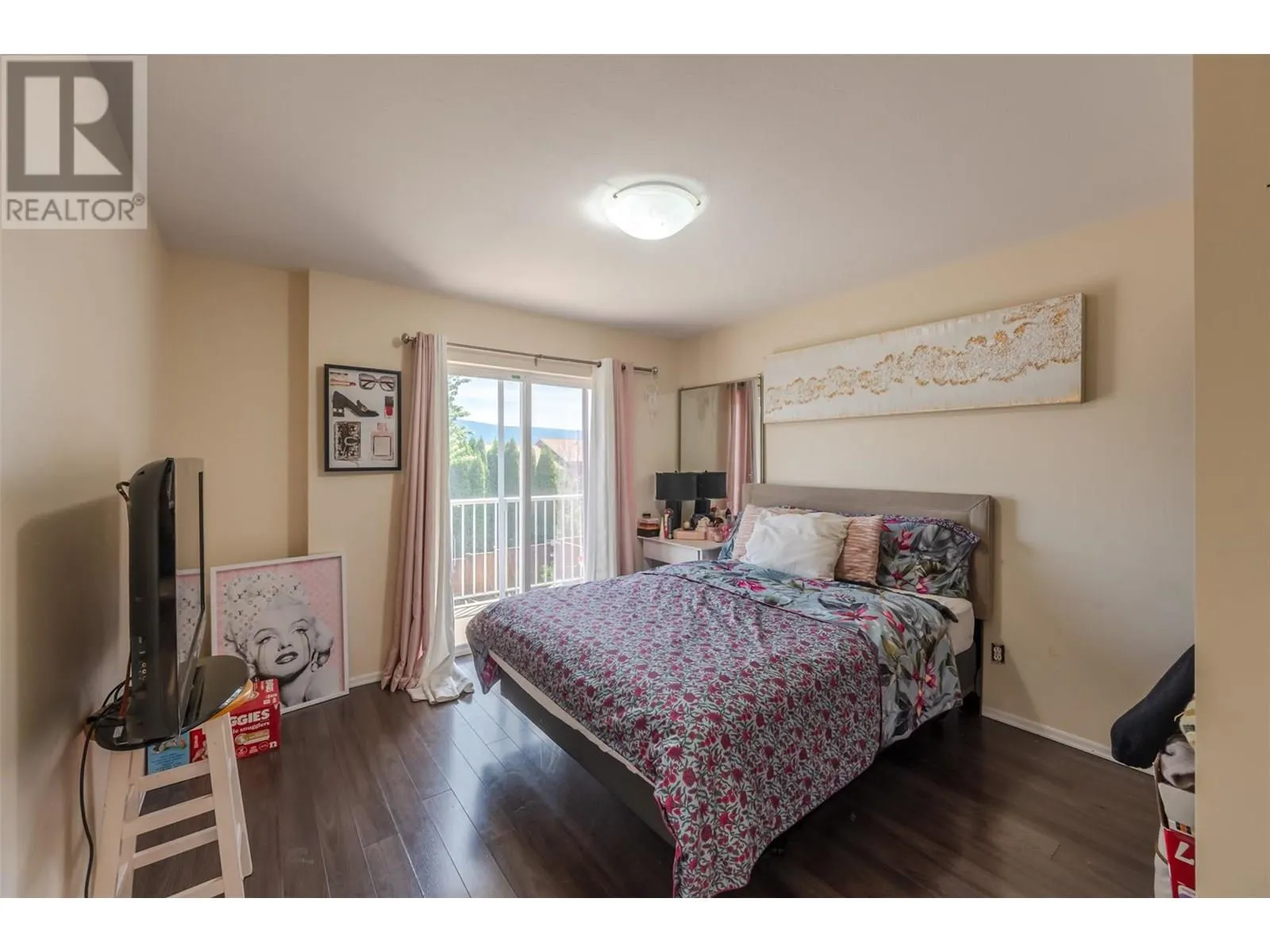 7915 HESPELER Road Unit# 105