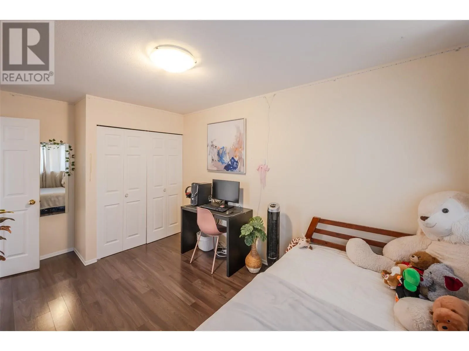 7915 HESPELER Road Unit# 105