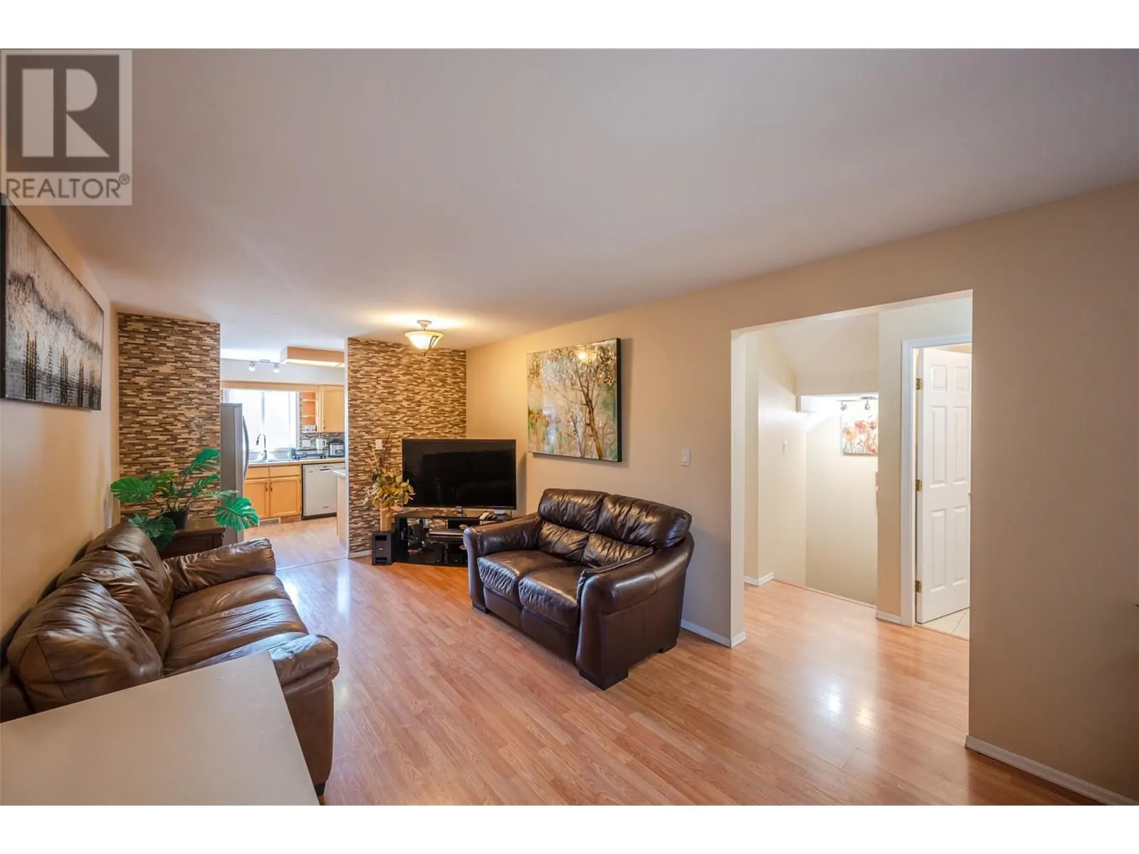 7915 HESPELER Road Unit# 105