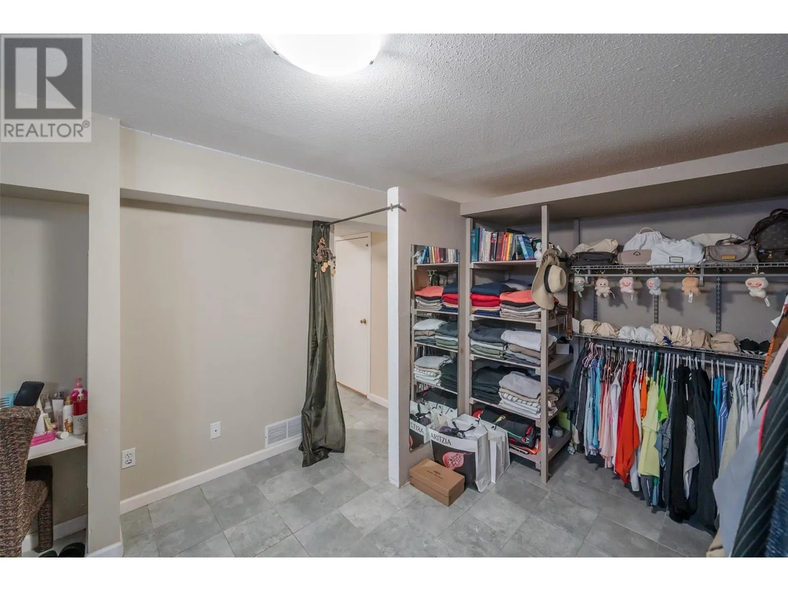 7915 HESPELER Road Unit# 105