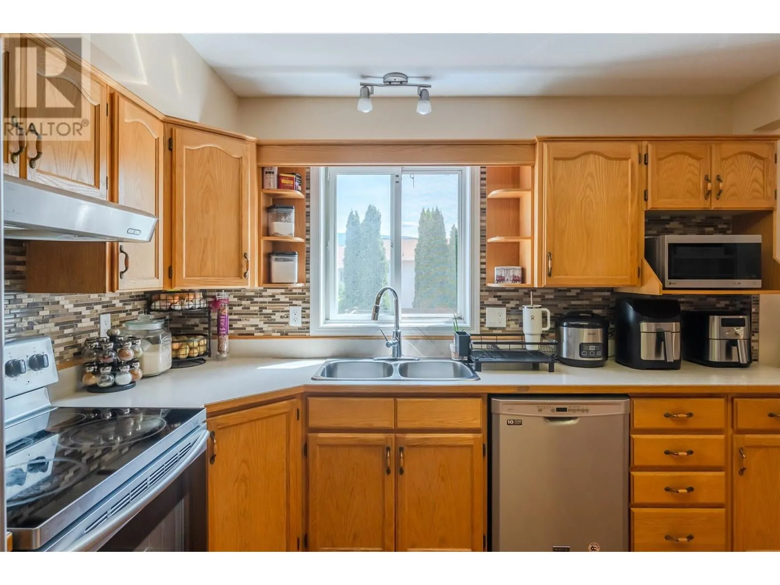 7915 HESPELER Road Unit# 105