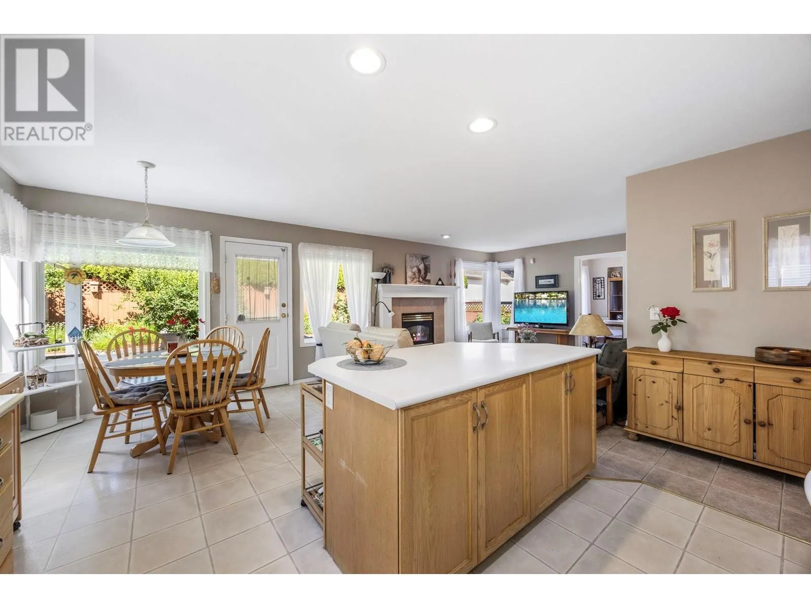 2220 Shannon Ridge Drive Unit# 105