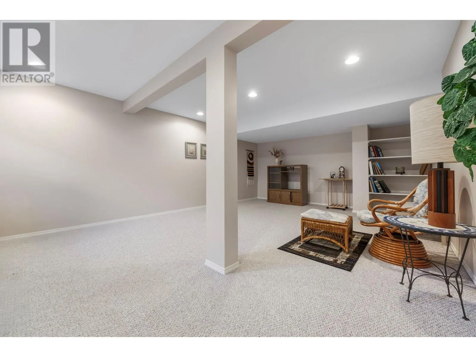 2220 Shannon Ridge Drive Unit# 105