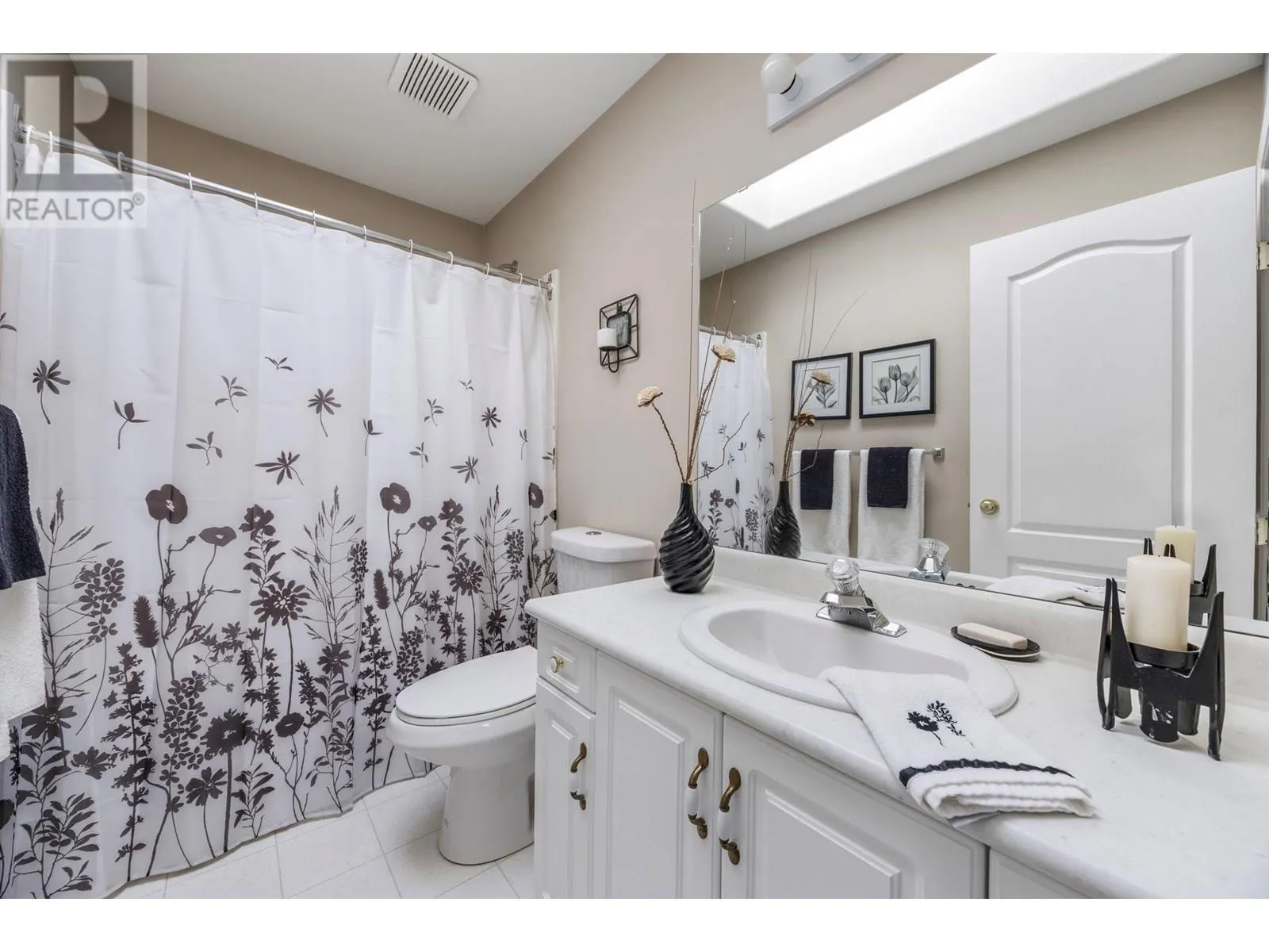 2220 Shannon Ridge Drive Unit# 105