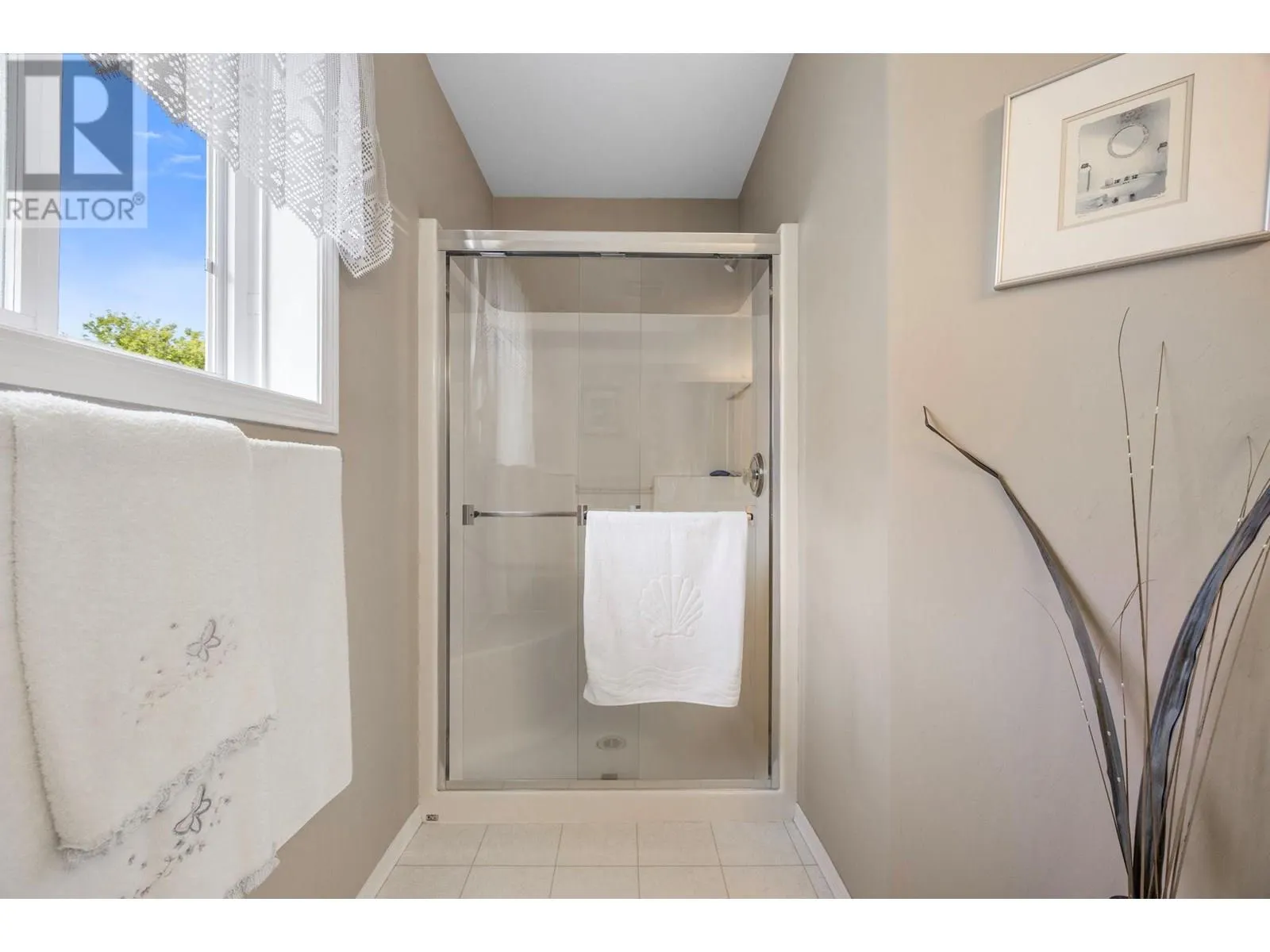 2220 Shannon Ridge Drive Unit# 105