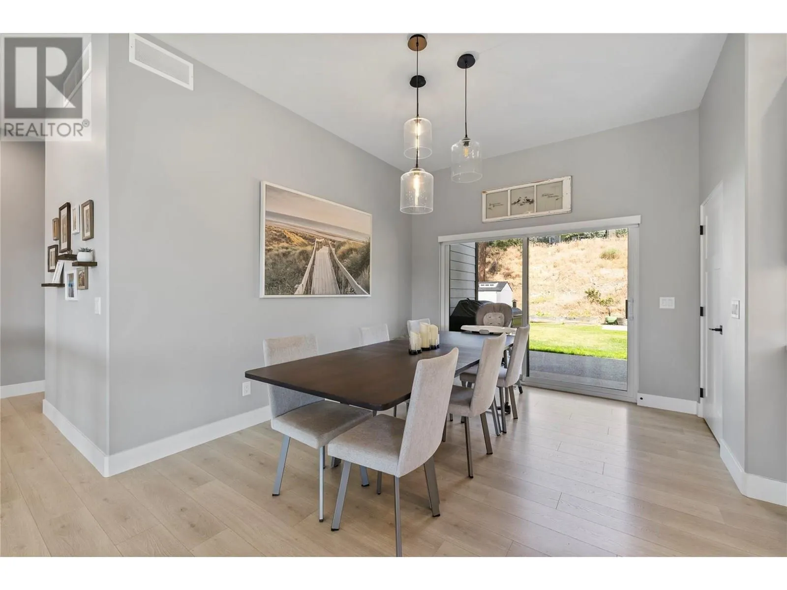 2846 Canyon Crest Drive