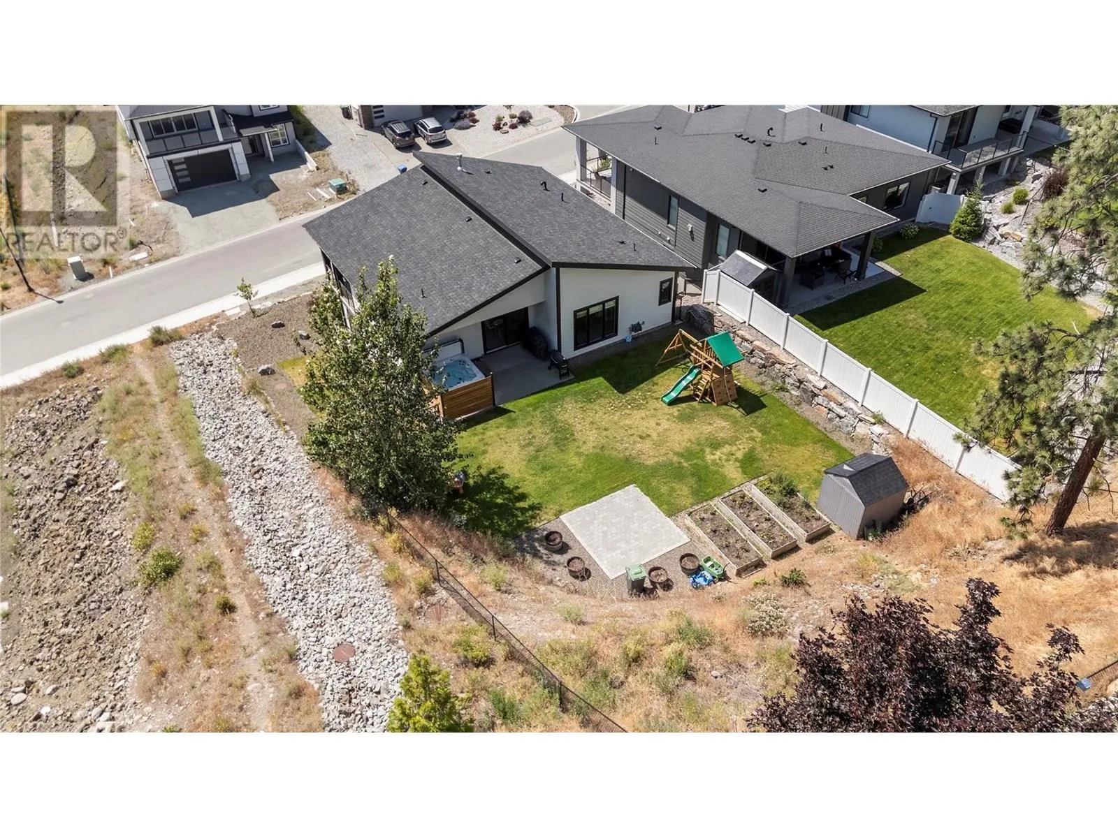 2846 Canyon Crest Drive