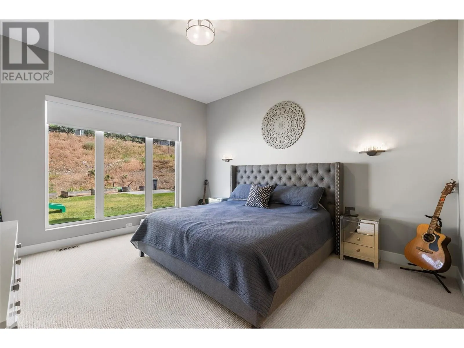 2846 Canyon Crest Drive