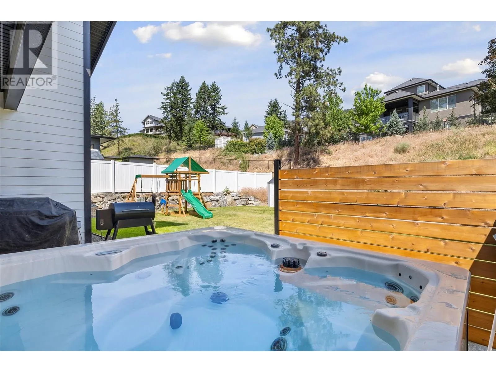 2846 Canyon Crest Drive
