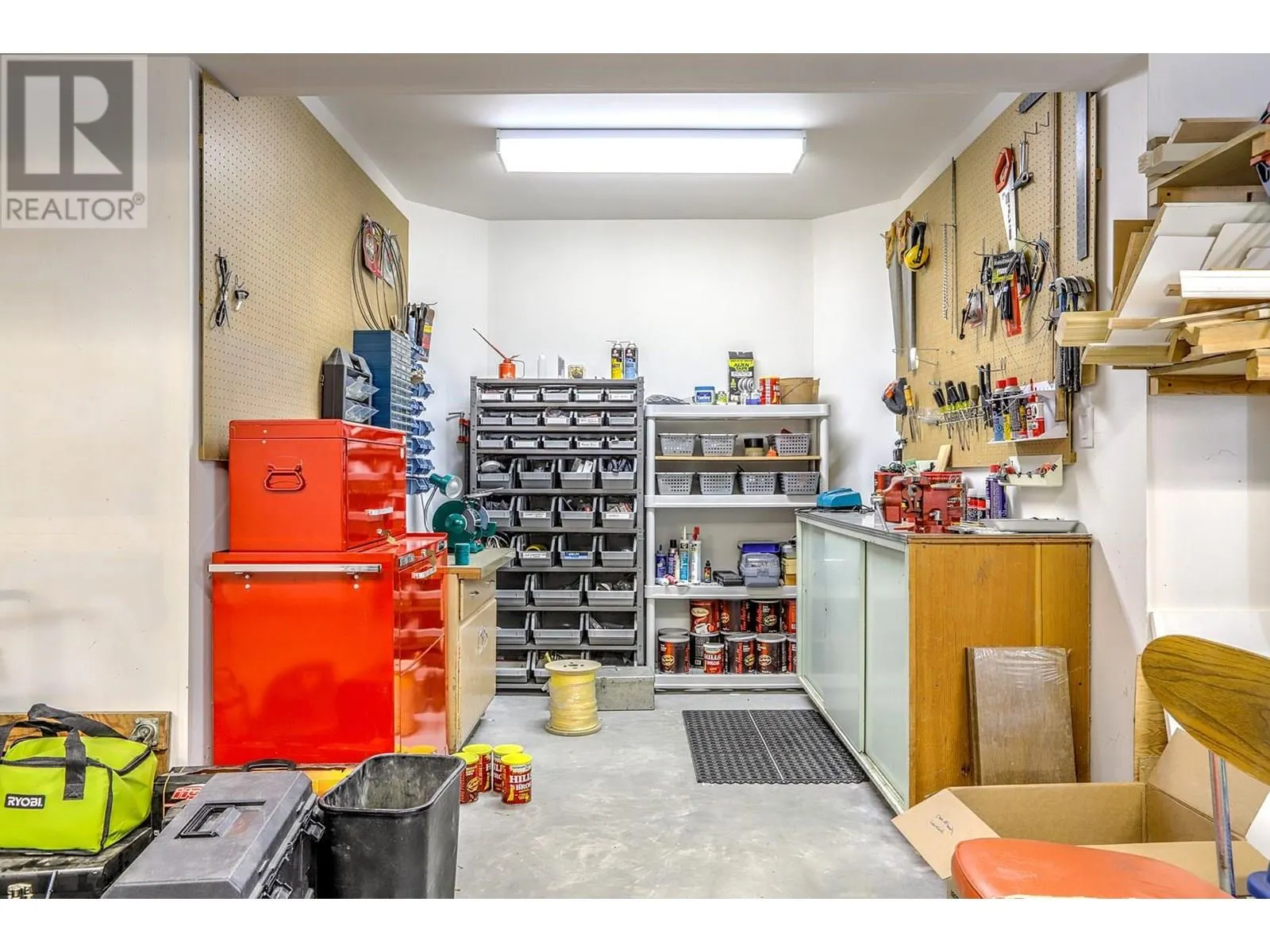 8905 Orchard Ridge Drive