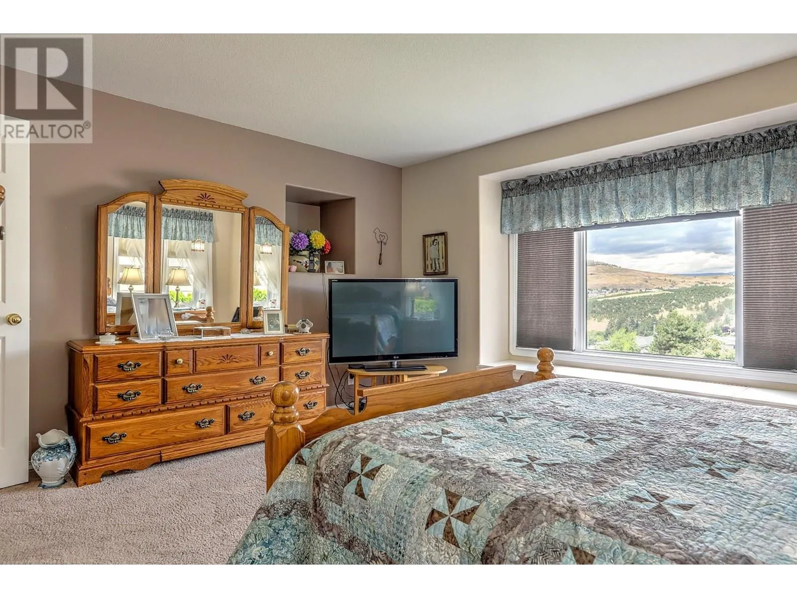 8905 Orchard Ridge Drive