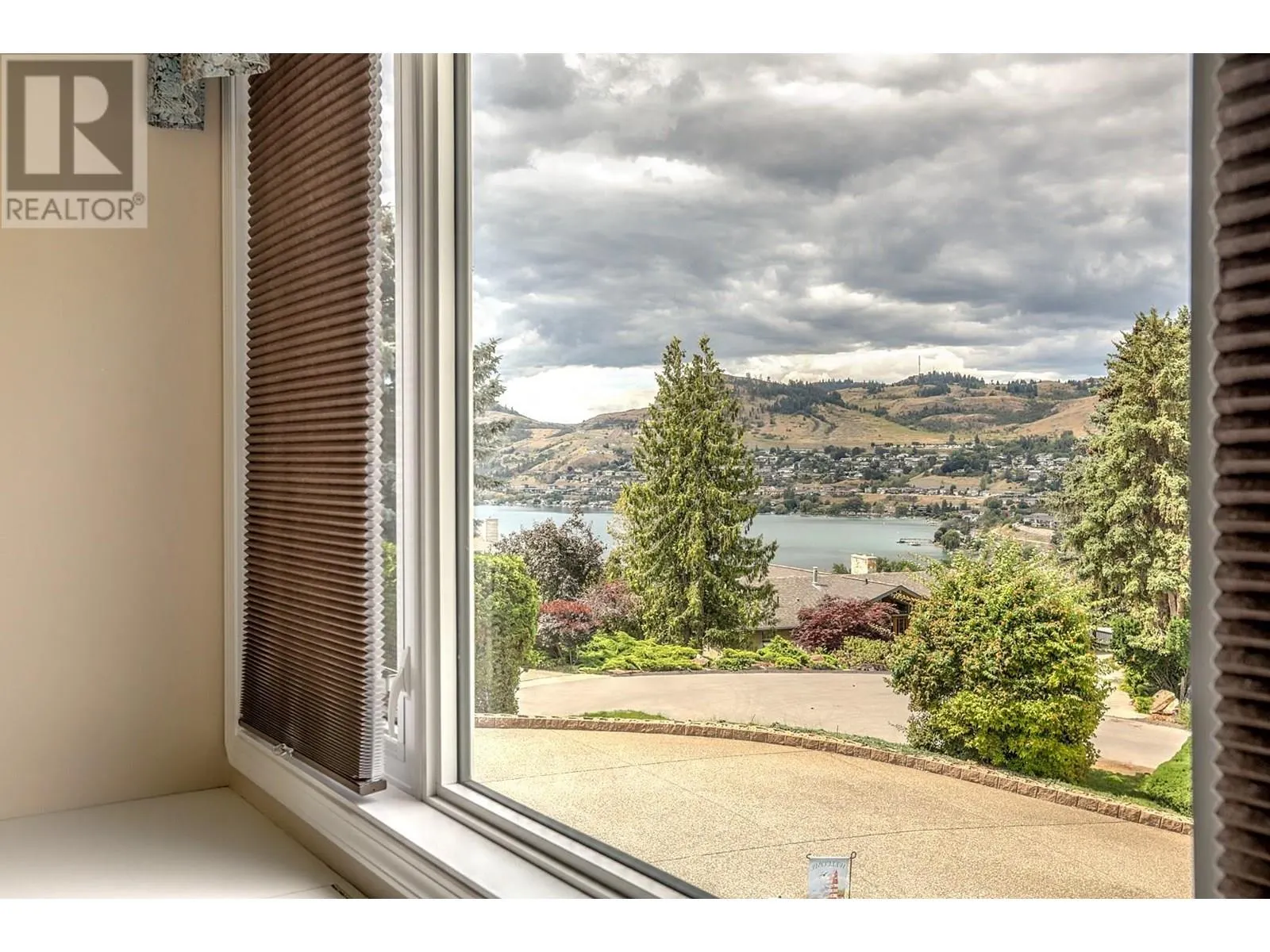 8905 Orchard Ridge Drive