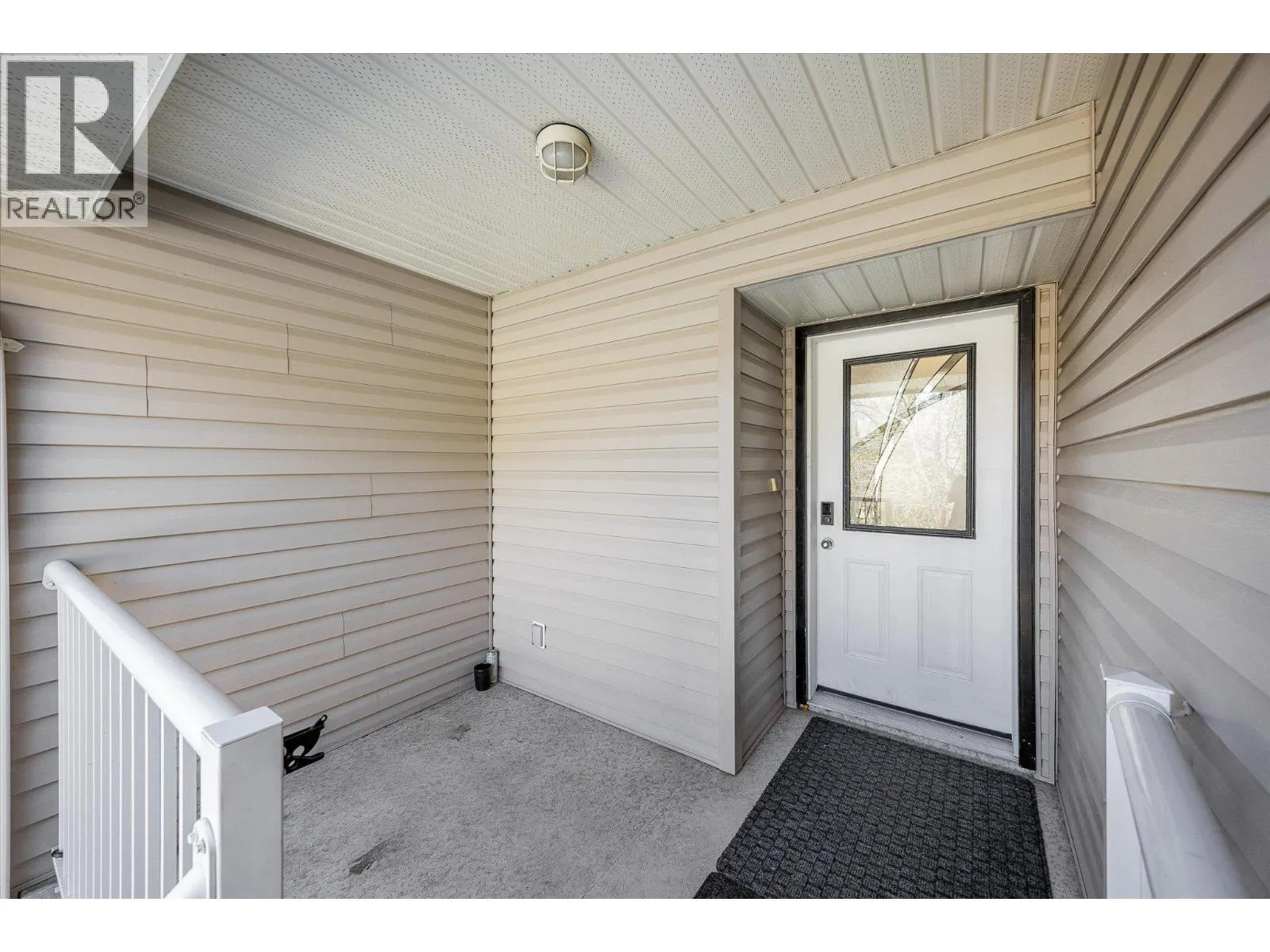 5460 Clements Crescent Unit# 106