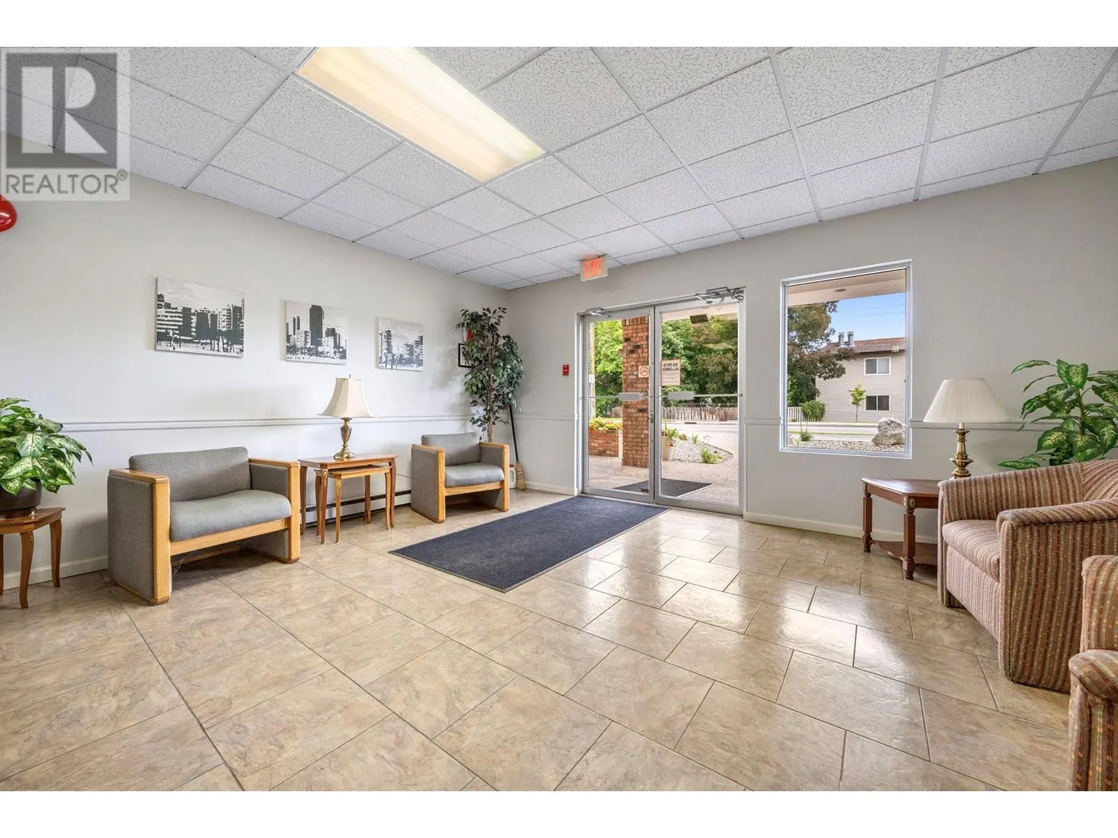 255 McIntosh Road Unit# 205