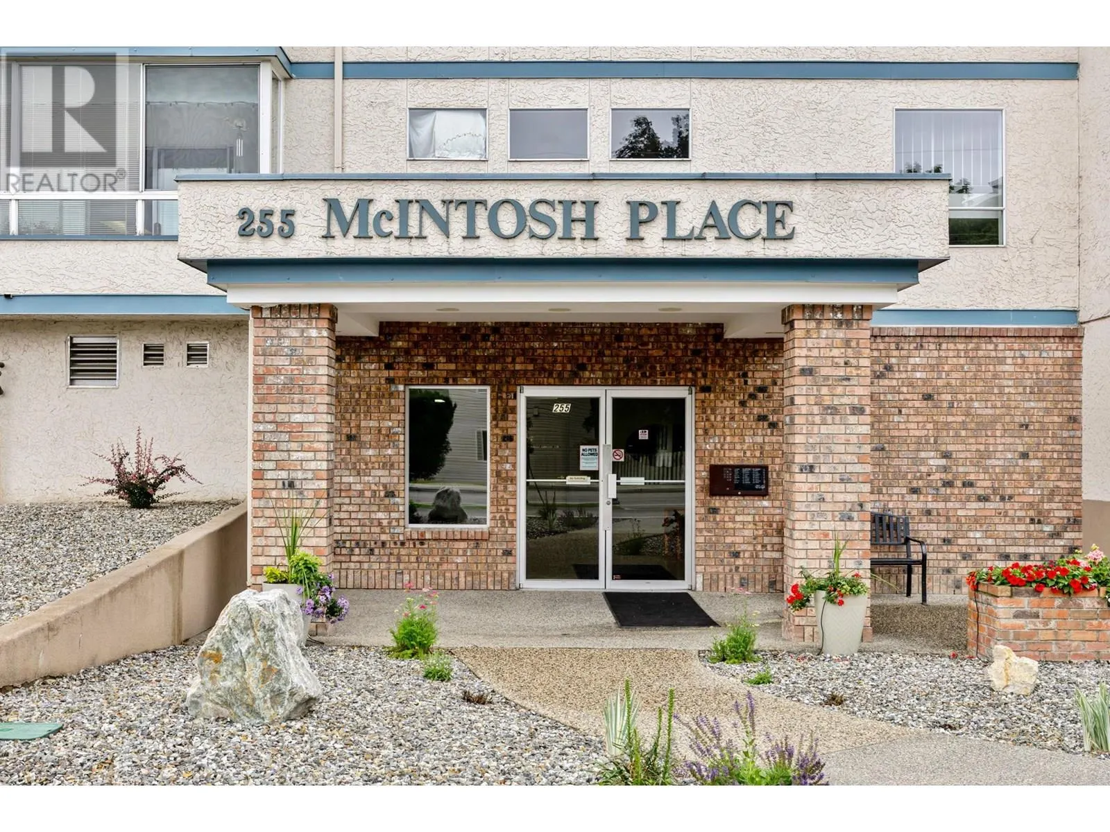 255 McIntosh Road Unit# 205