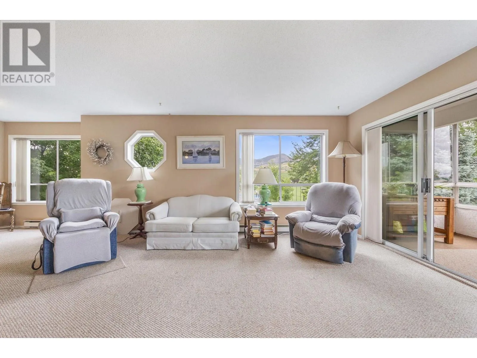 255 McIntosh Road Unit# 205