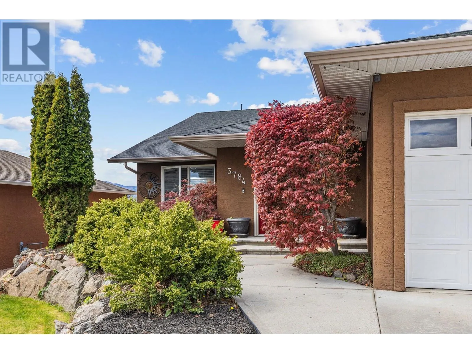 3784 Inglis Place