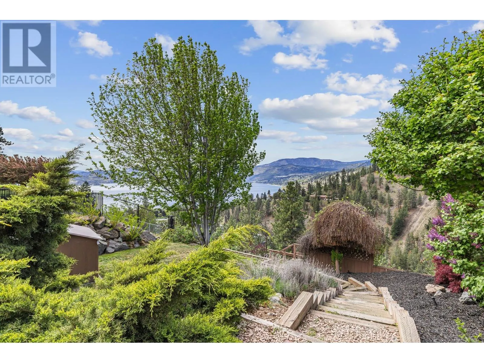 3784 Inglis Place
