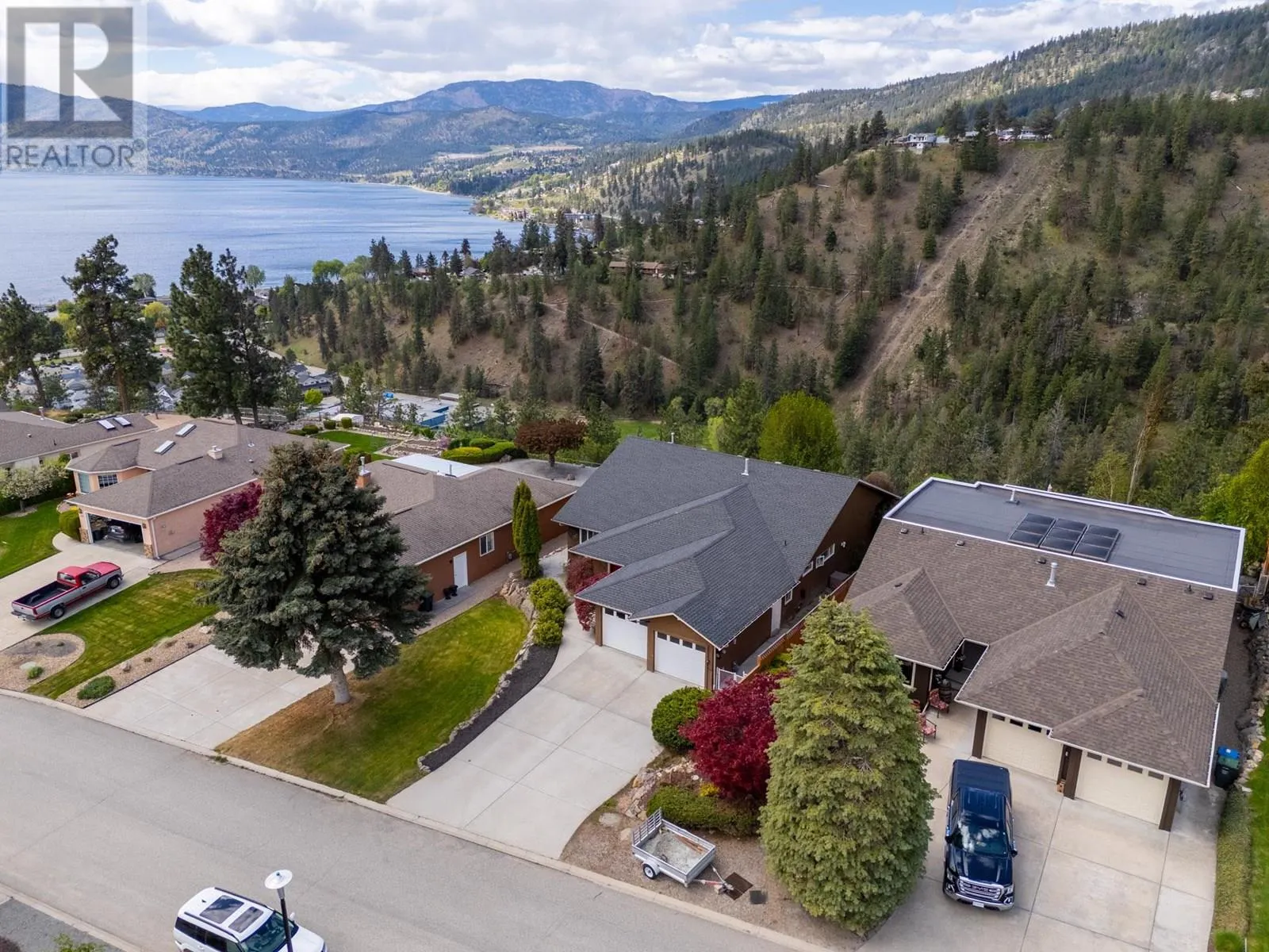 3784 Inglis Place