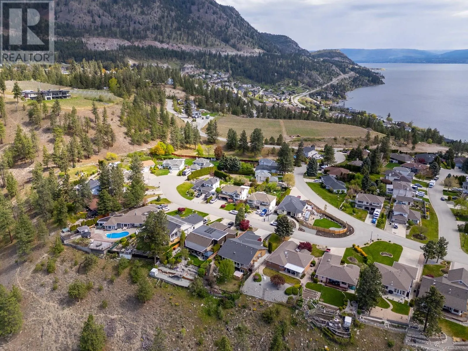 3784 Inglis Place