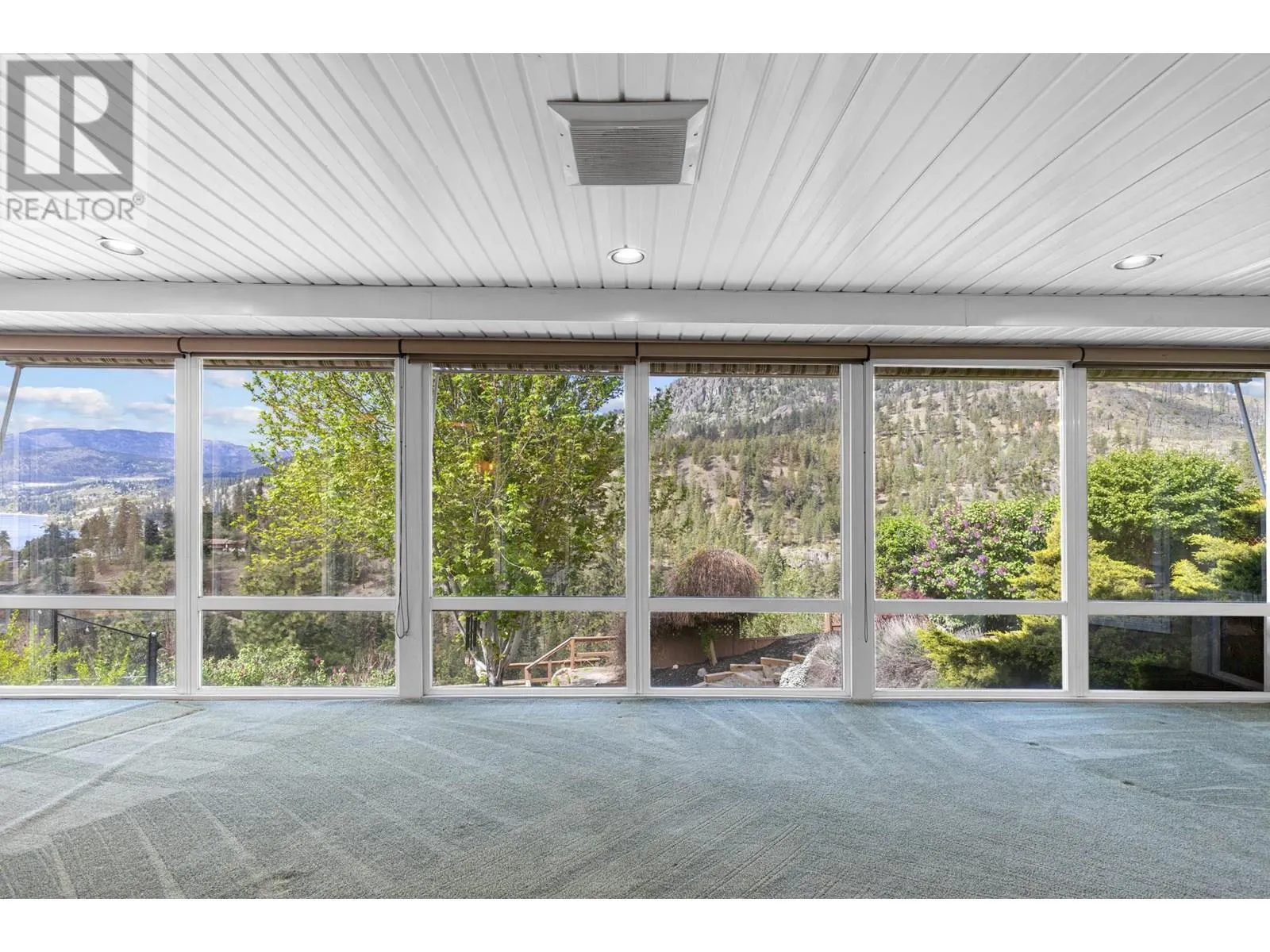 3784 Inglis Place