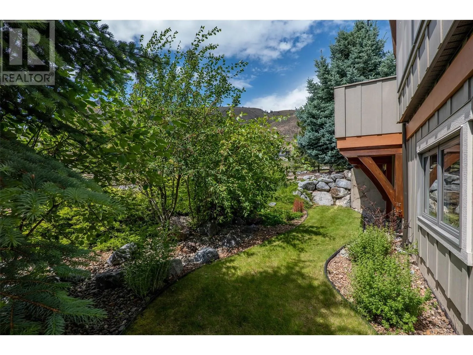 1590 Golf Ridge Drive
